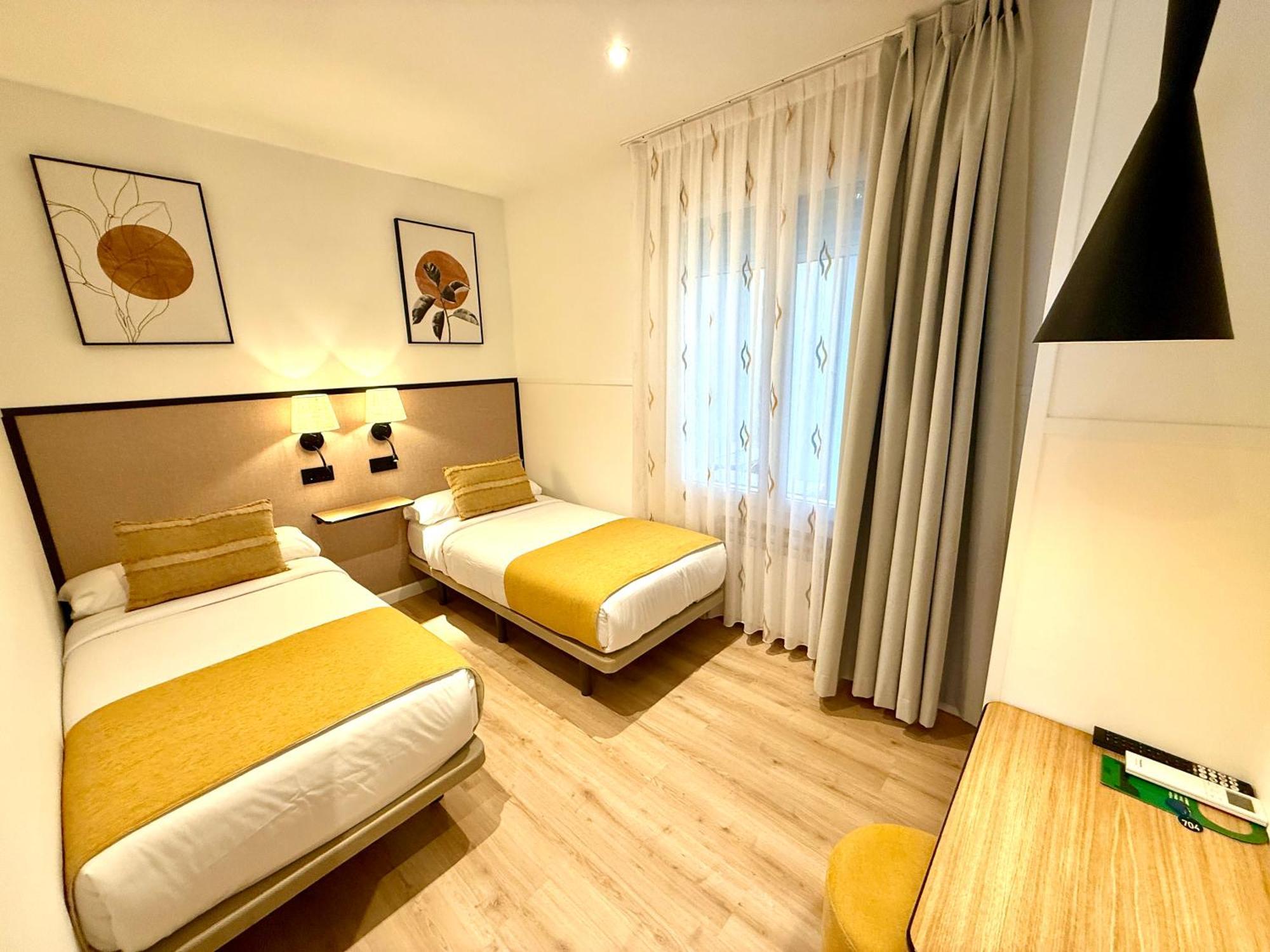 Twin Room Bathroom
