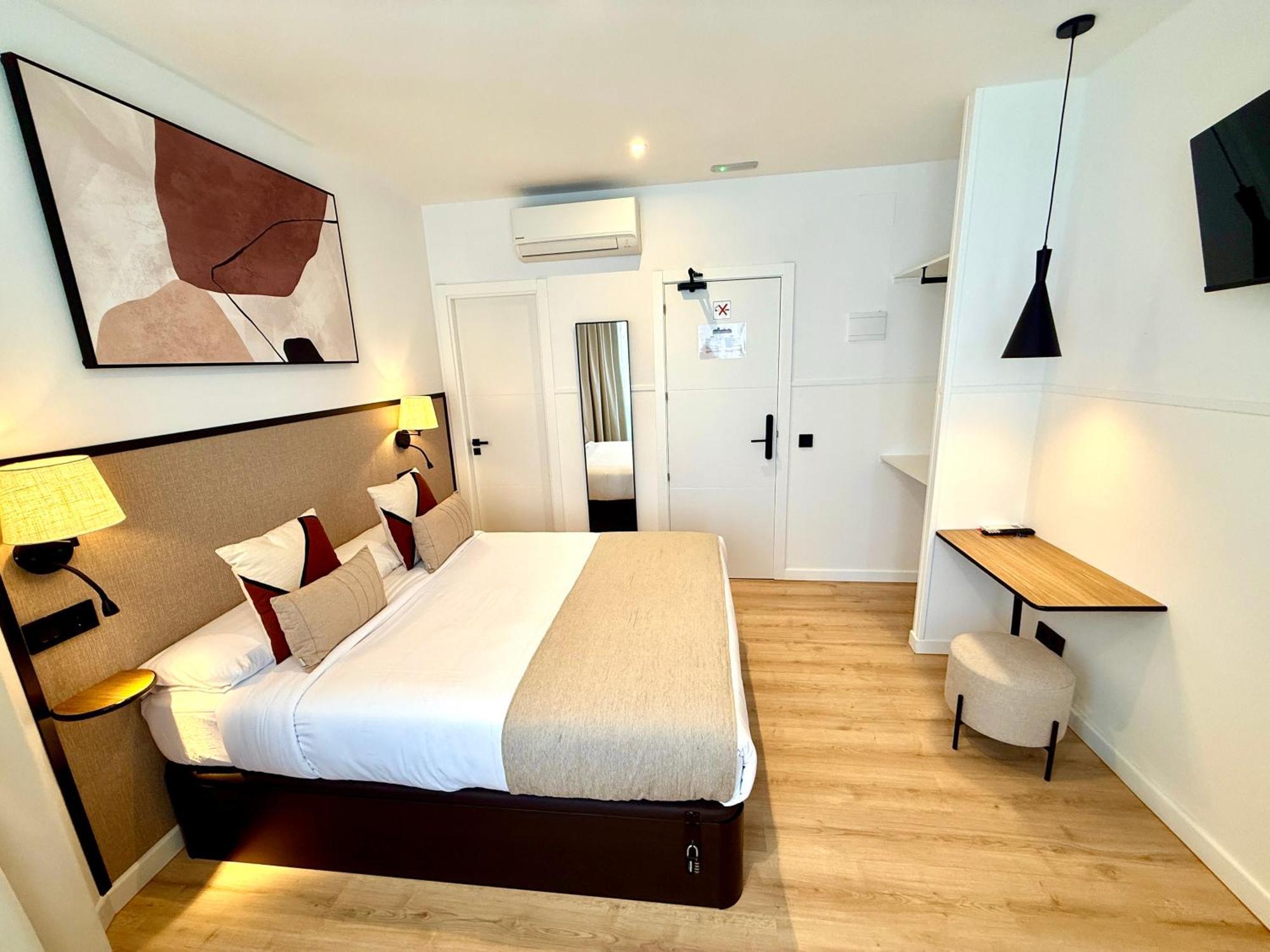 Superior Double Room Views