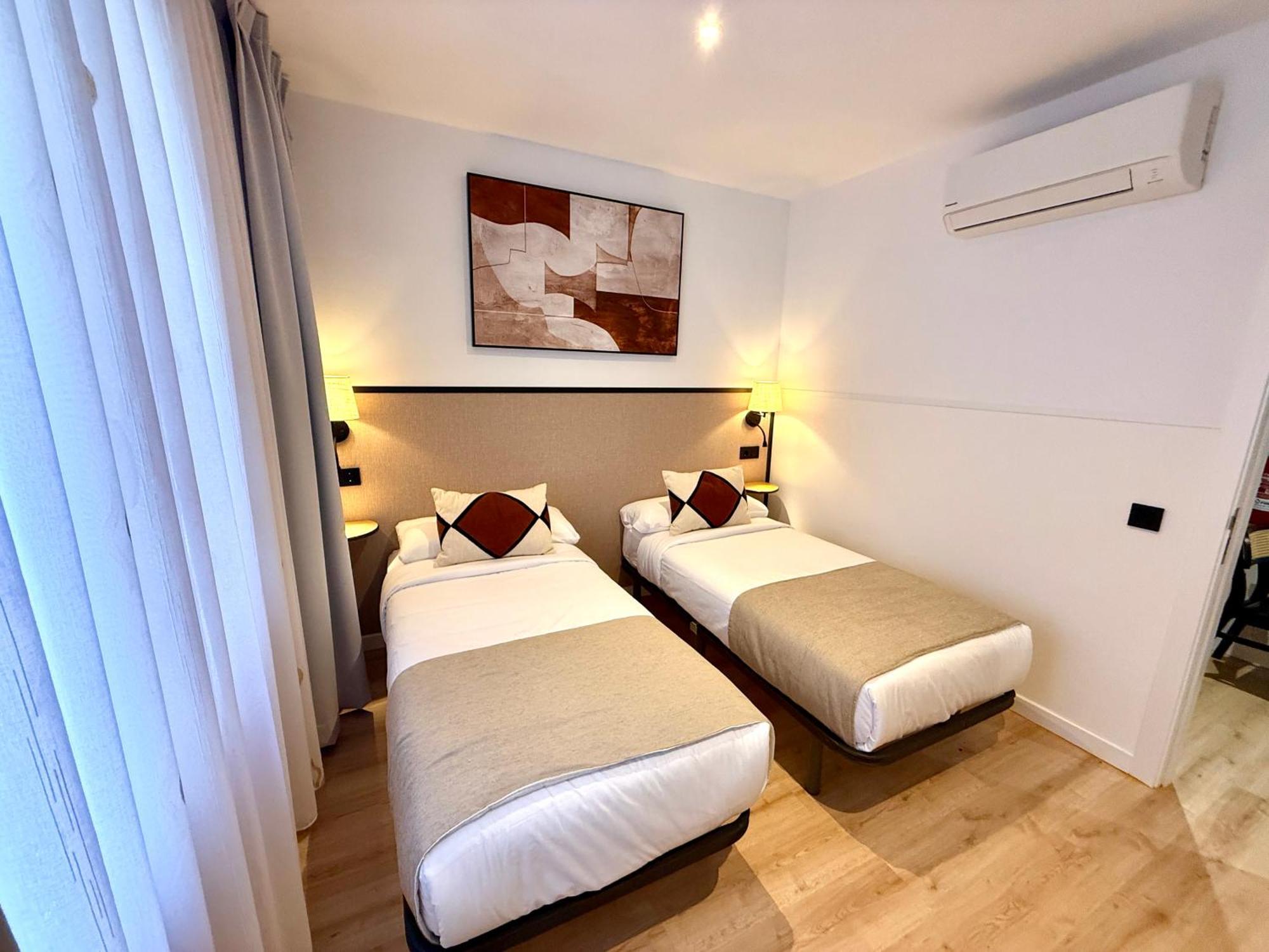 Twin Room Bathroom