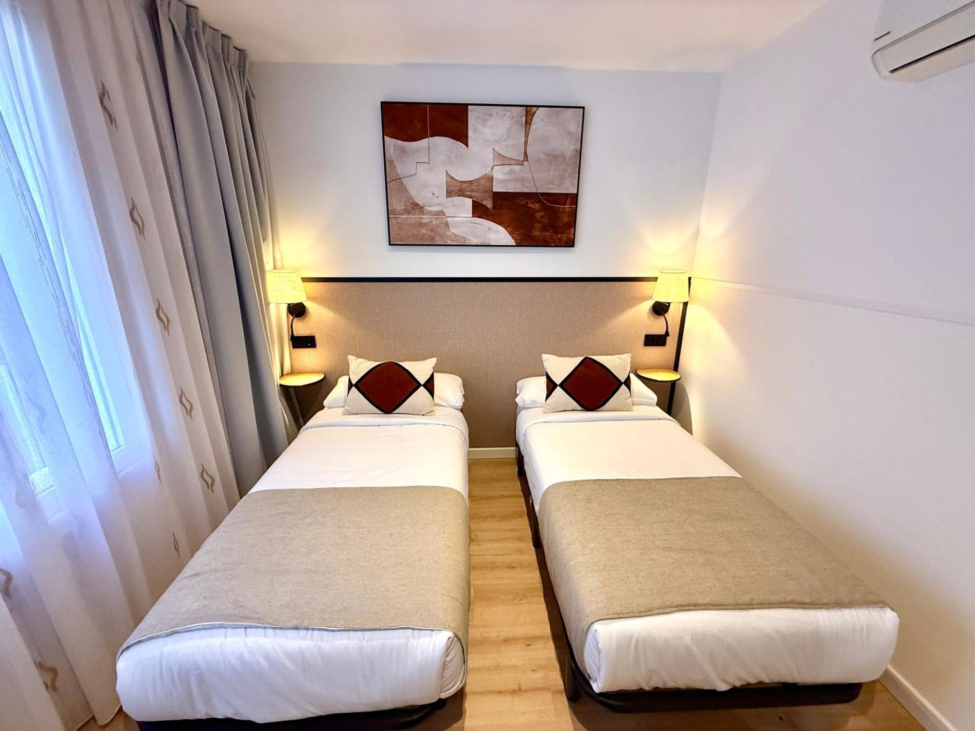 Twin Room Bathroom