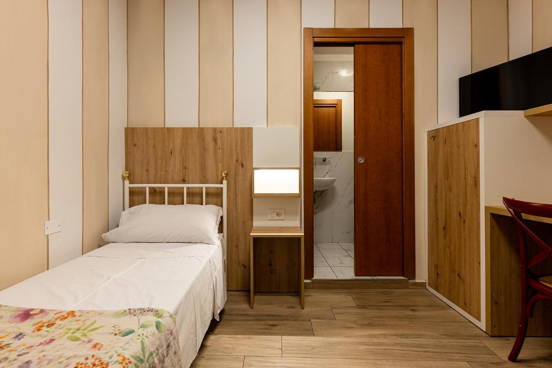 Deluxe Single Room