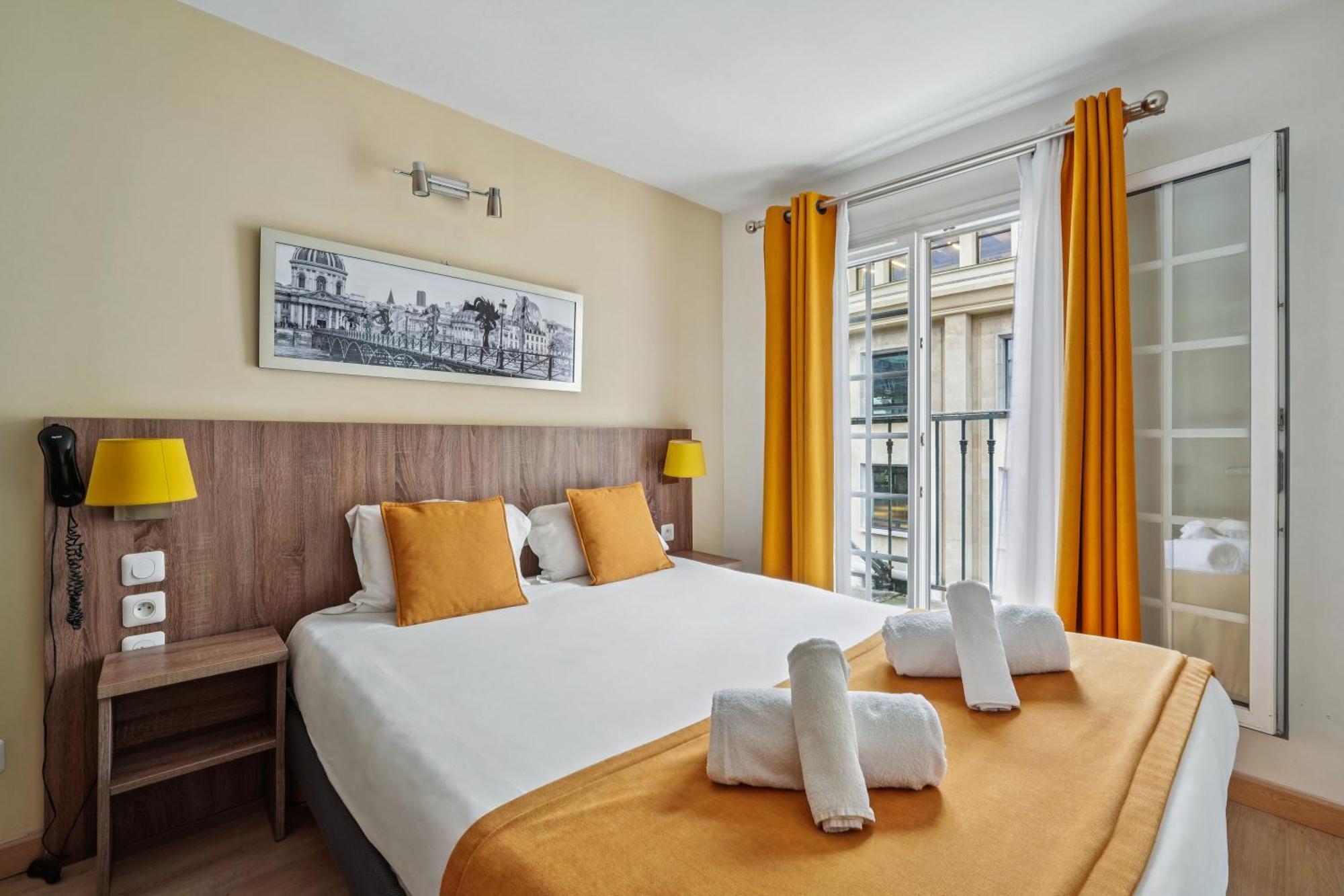 Classic Double Room,1742810757:JPEG