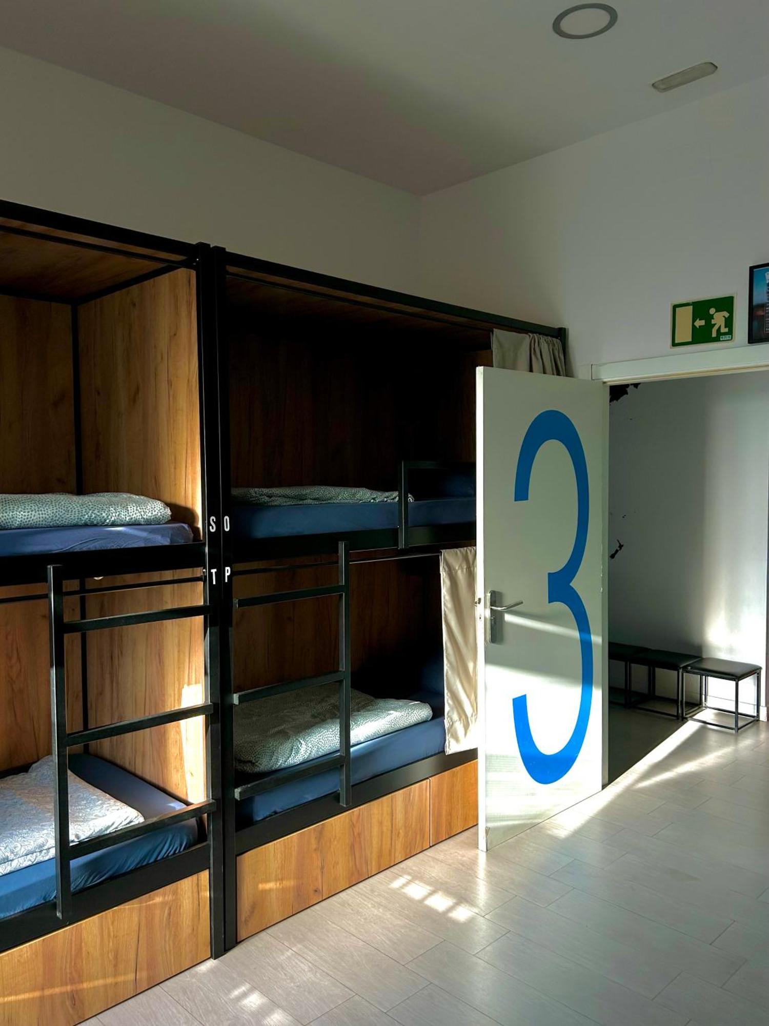 Cama en habitación compartida mixta de 8 camas