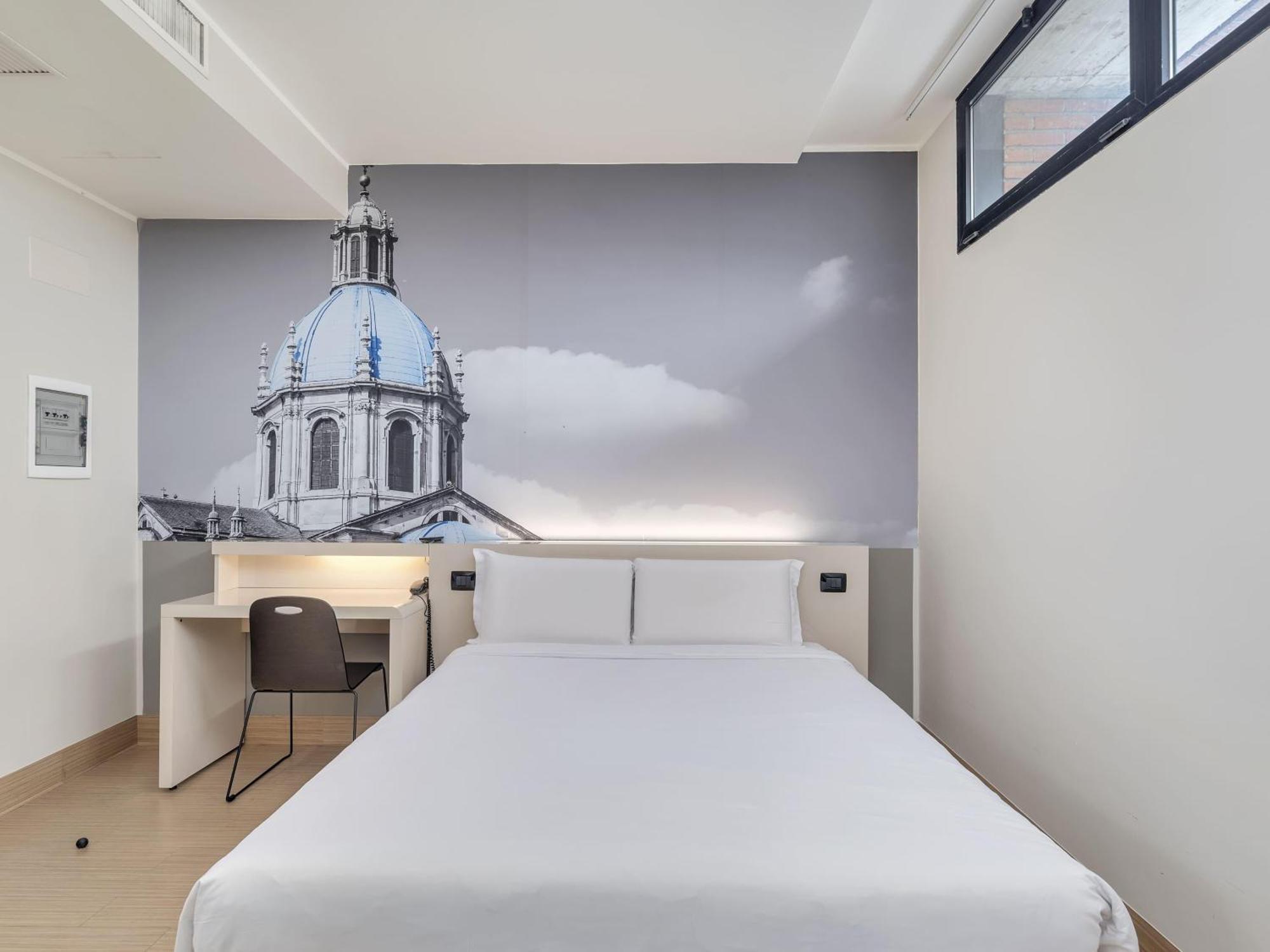 Double Room,1742932869:JPEG