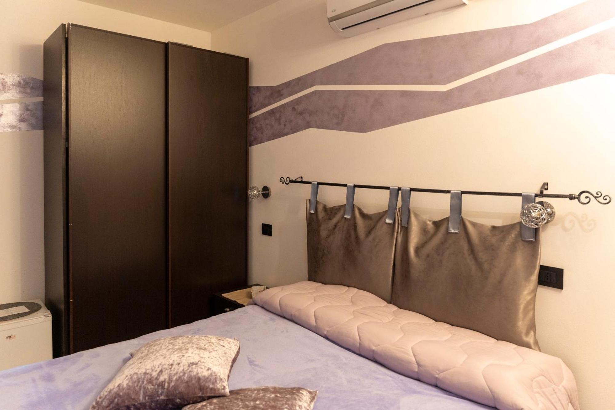 Double or Twin Room Garden View