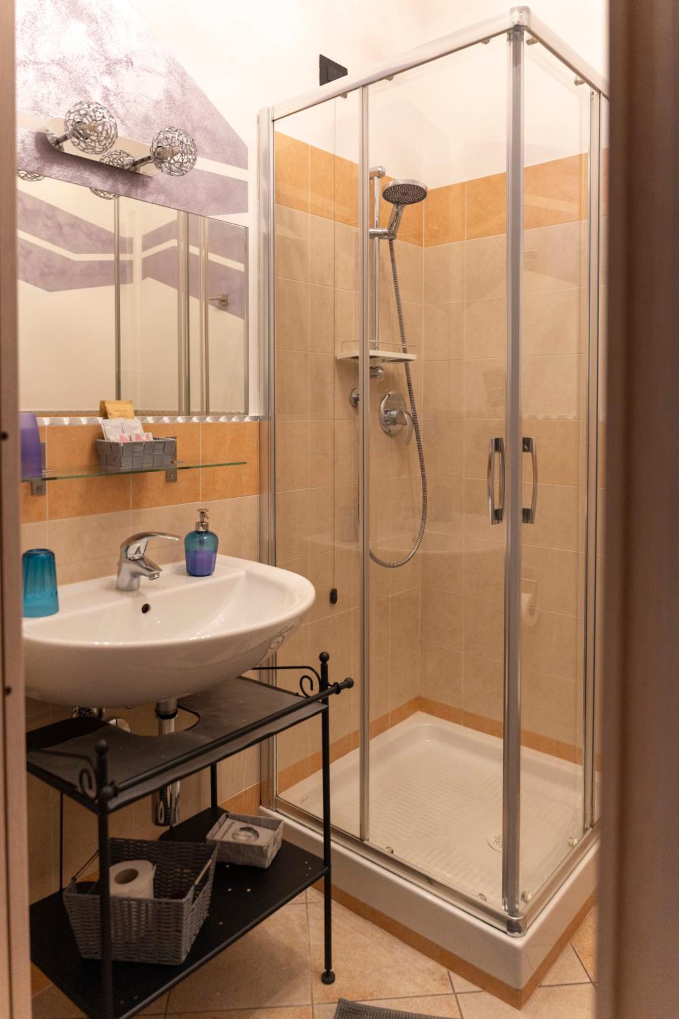 Double or Twin Room Garden View