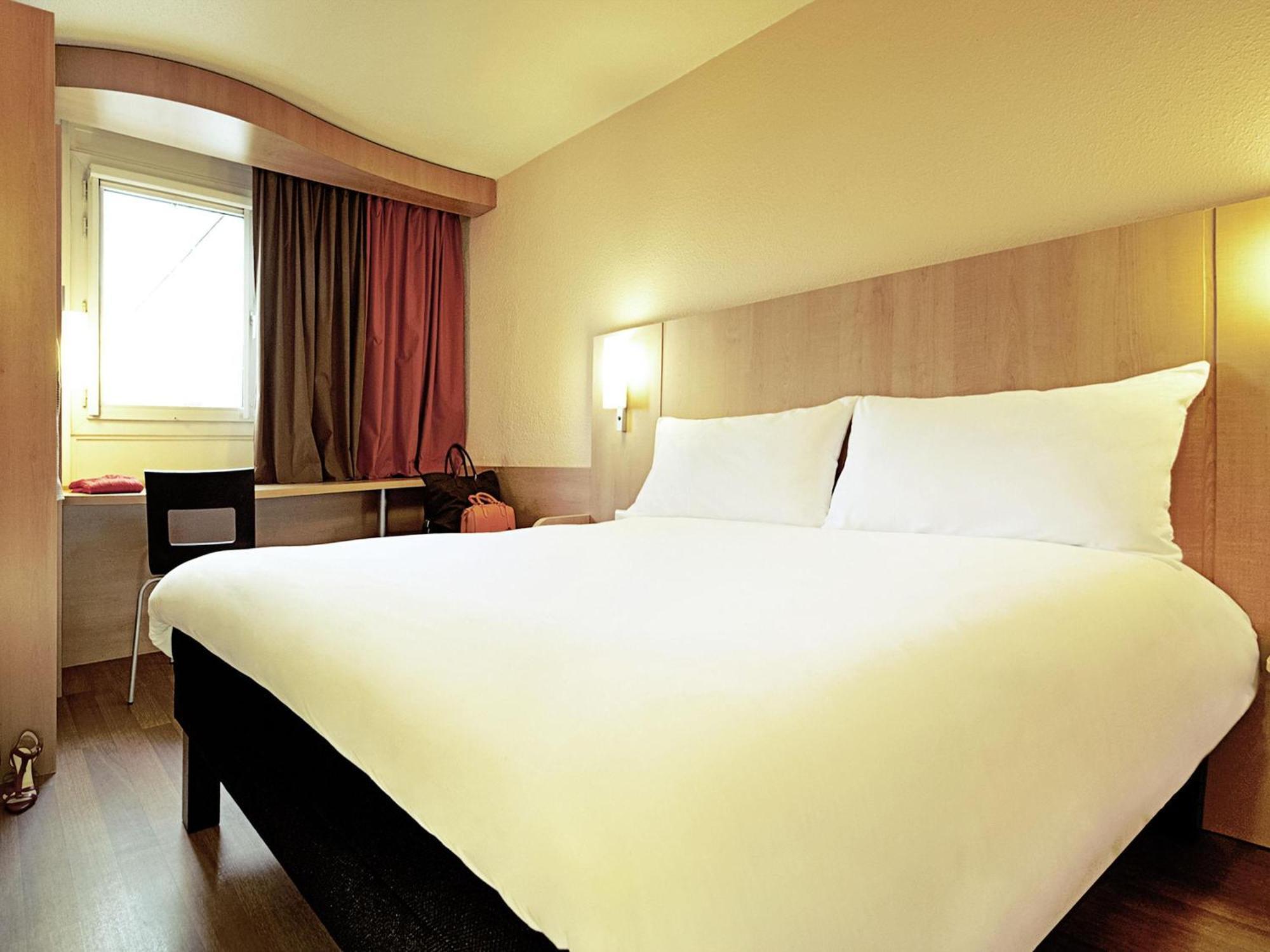Double Room,1743121974:JPEG
