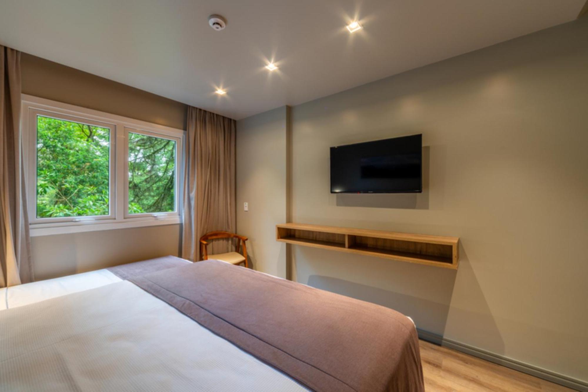 Luxury Quadruple Room,1743229137:JPEG