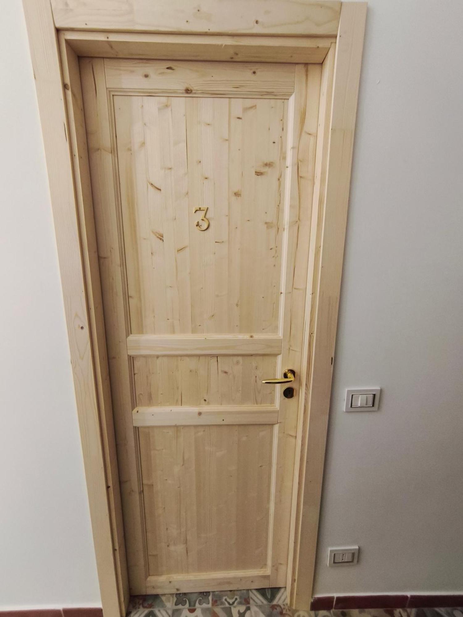 Double Room,1743294370:JPEG