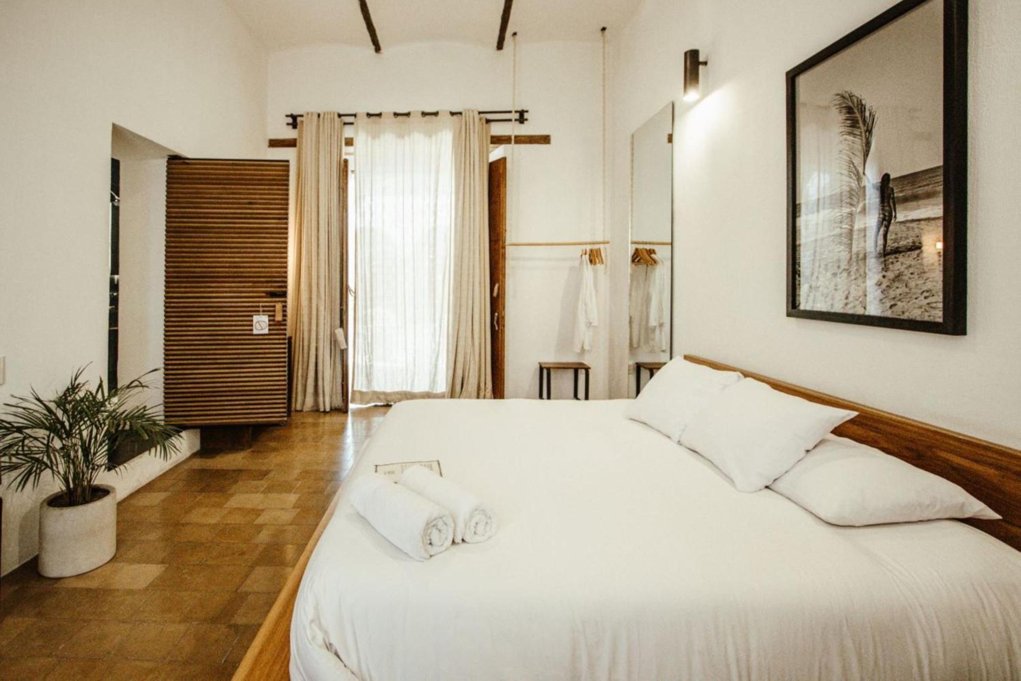 Junior King Suite