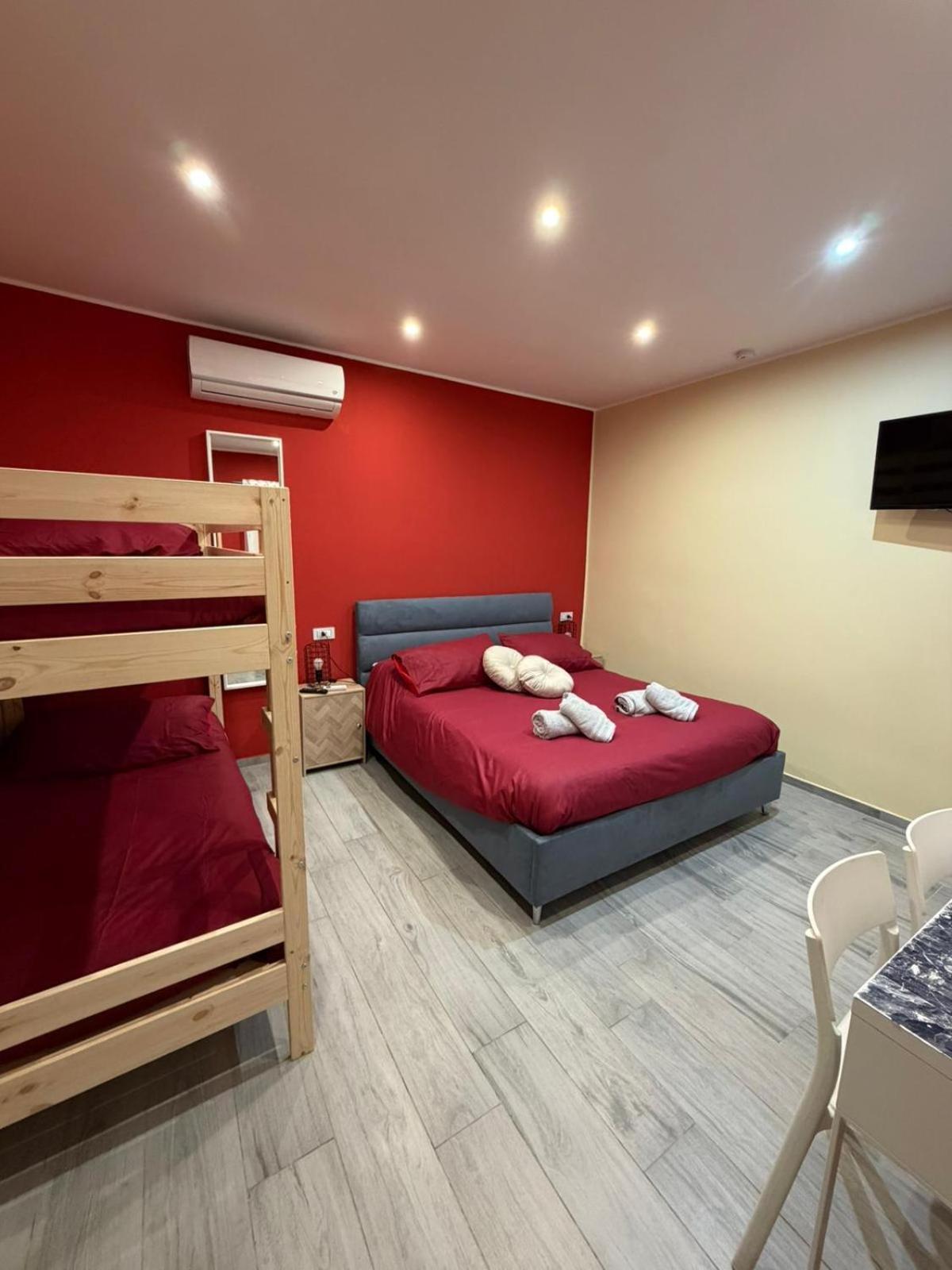 Quadruple Room,1743556733:JPEG