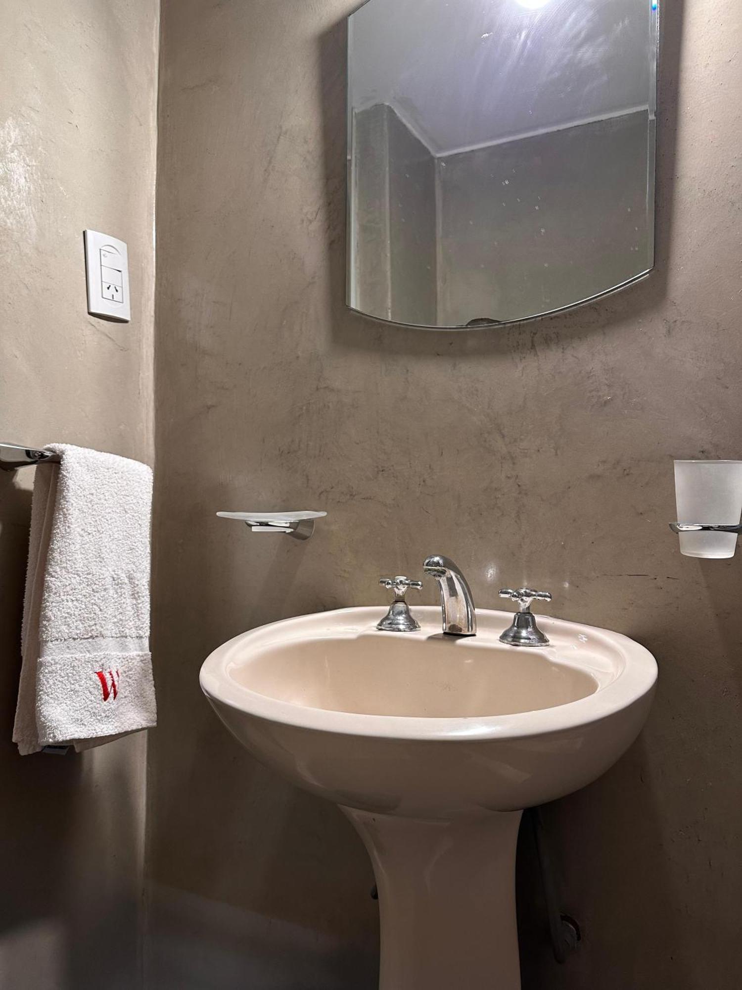 Basic Triple Room,1743577604:JPEG