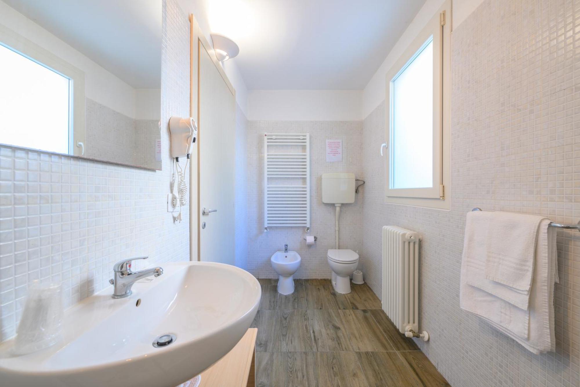 Duplex Studio,1743976036:JPEG