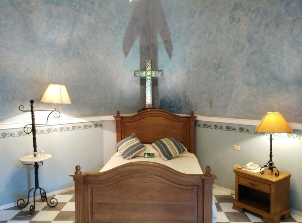 Suite Deluxe con 1 cama doble y vistas al jardín