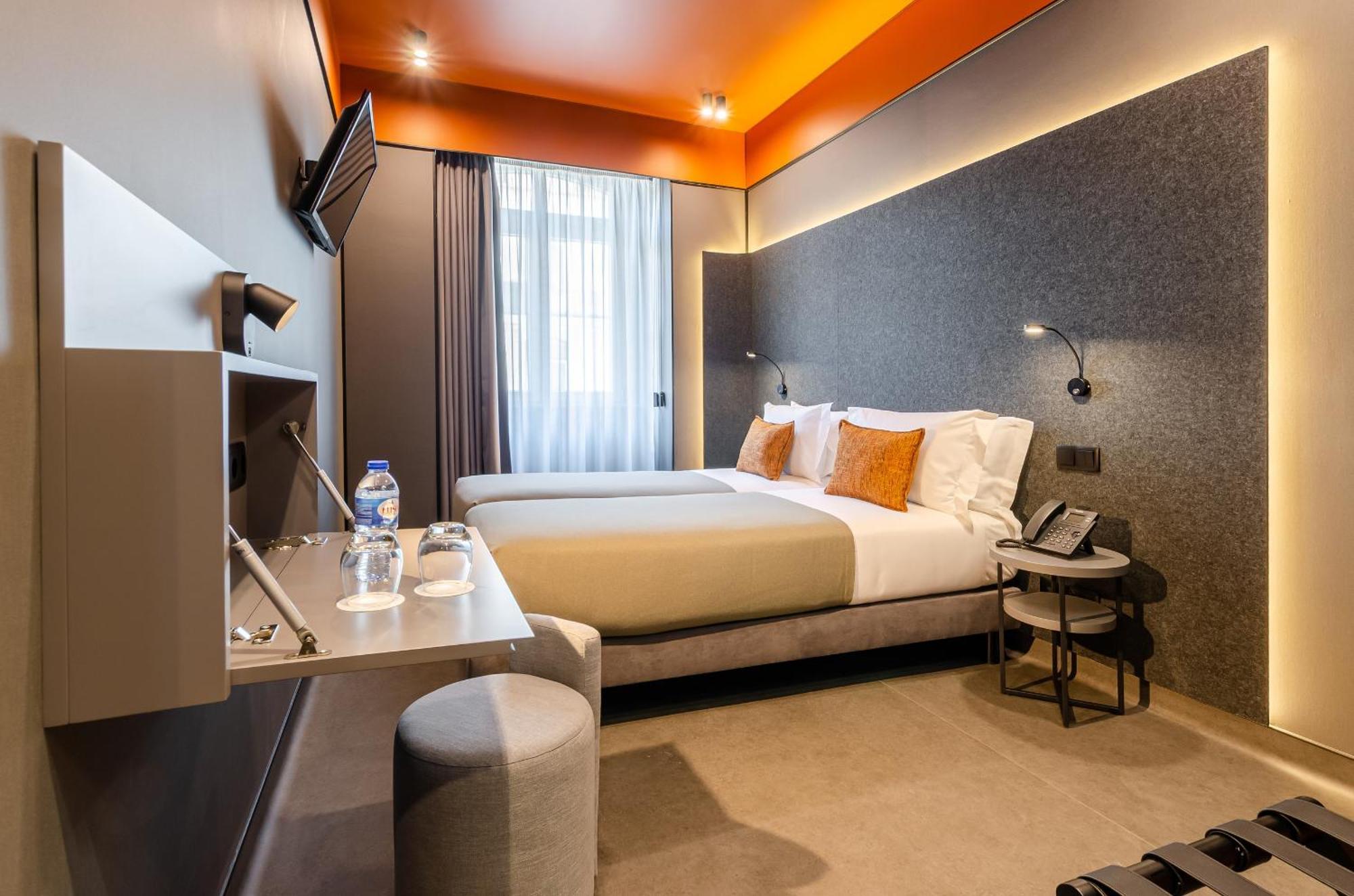 Quarto Standard com Cama de Casal ou 2 de Solteiro