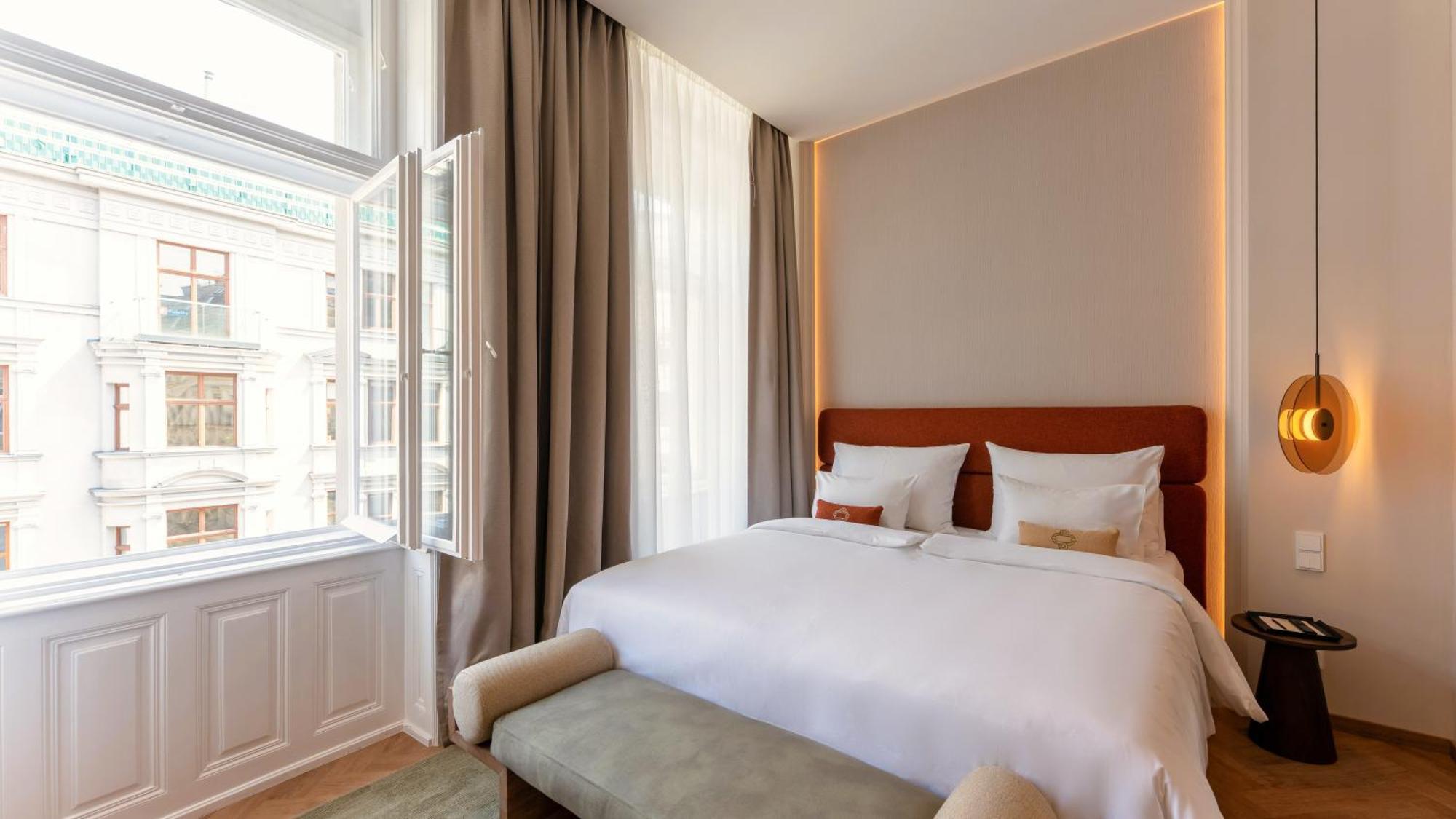 Deluxe Double or Twin Room City View Signature View