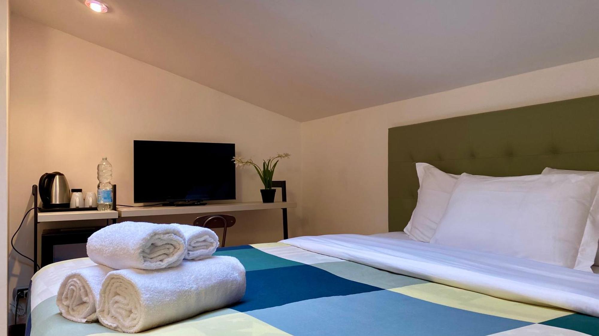 Double Room with Private Bathroom,1744405460:JPEG