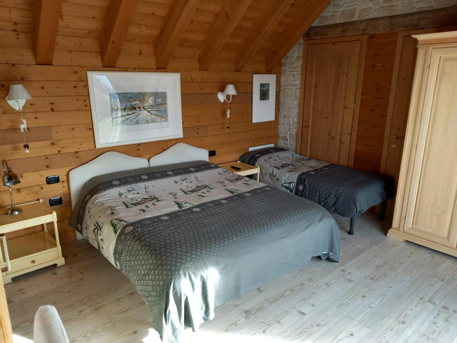 Triple Room,1744961943:JPEG