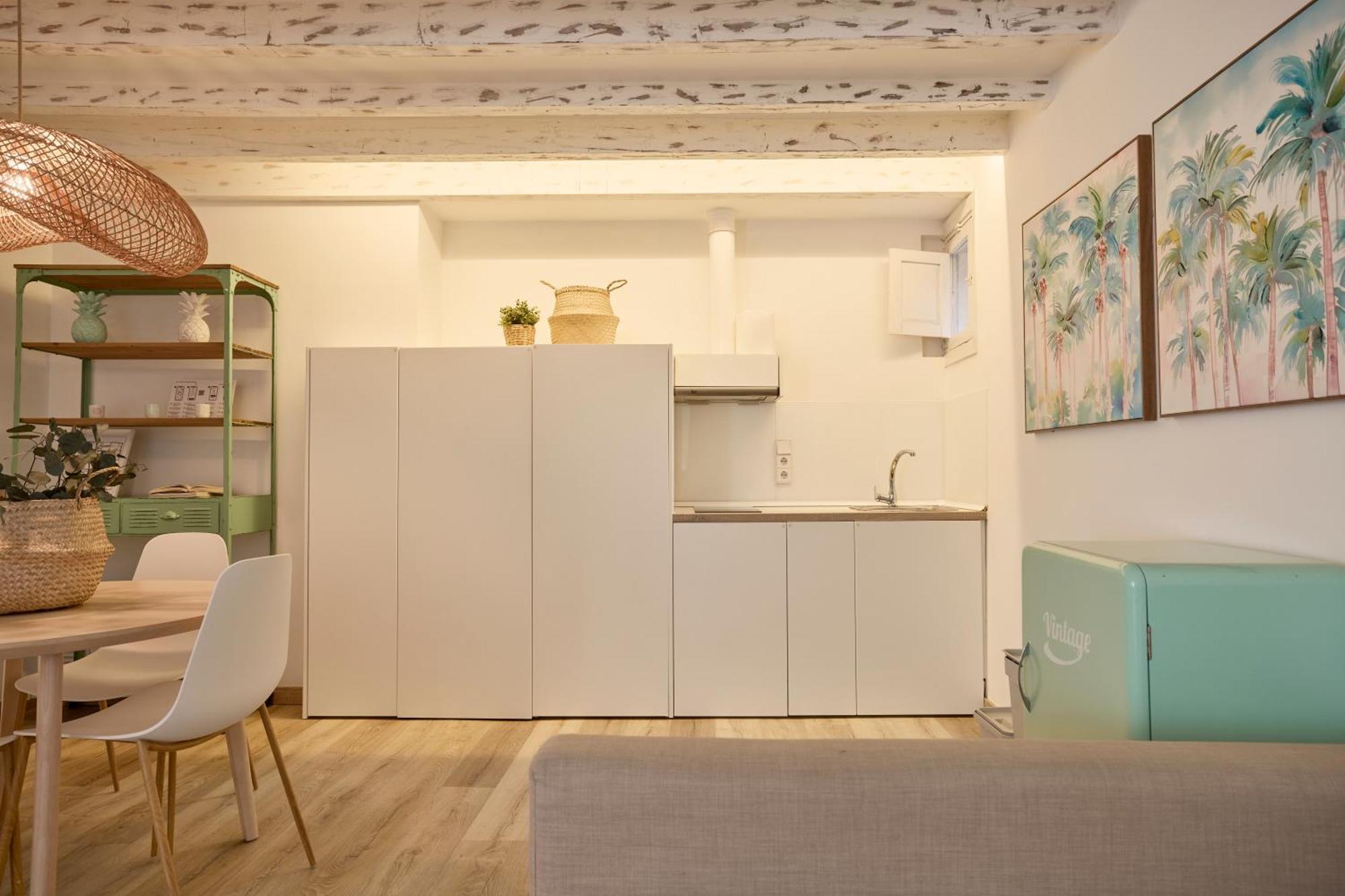 Studio Apartment