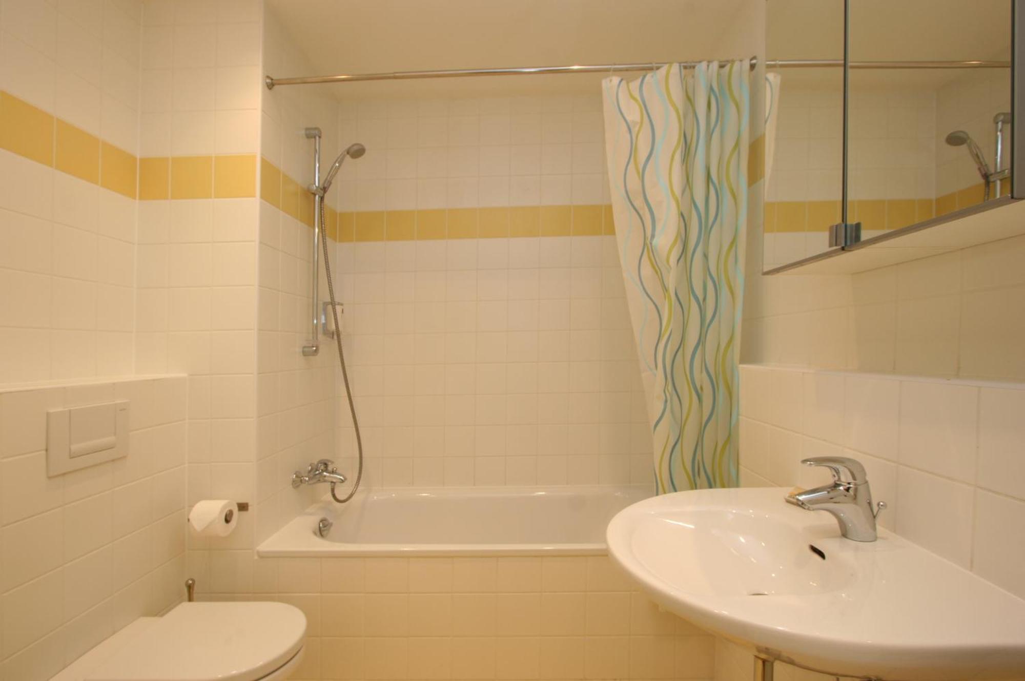 One-Bedroom Standard Apartment,706635127:JPEG