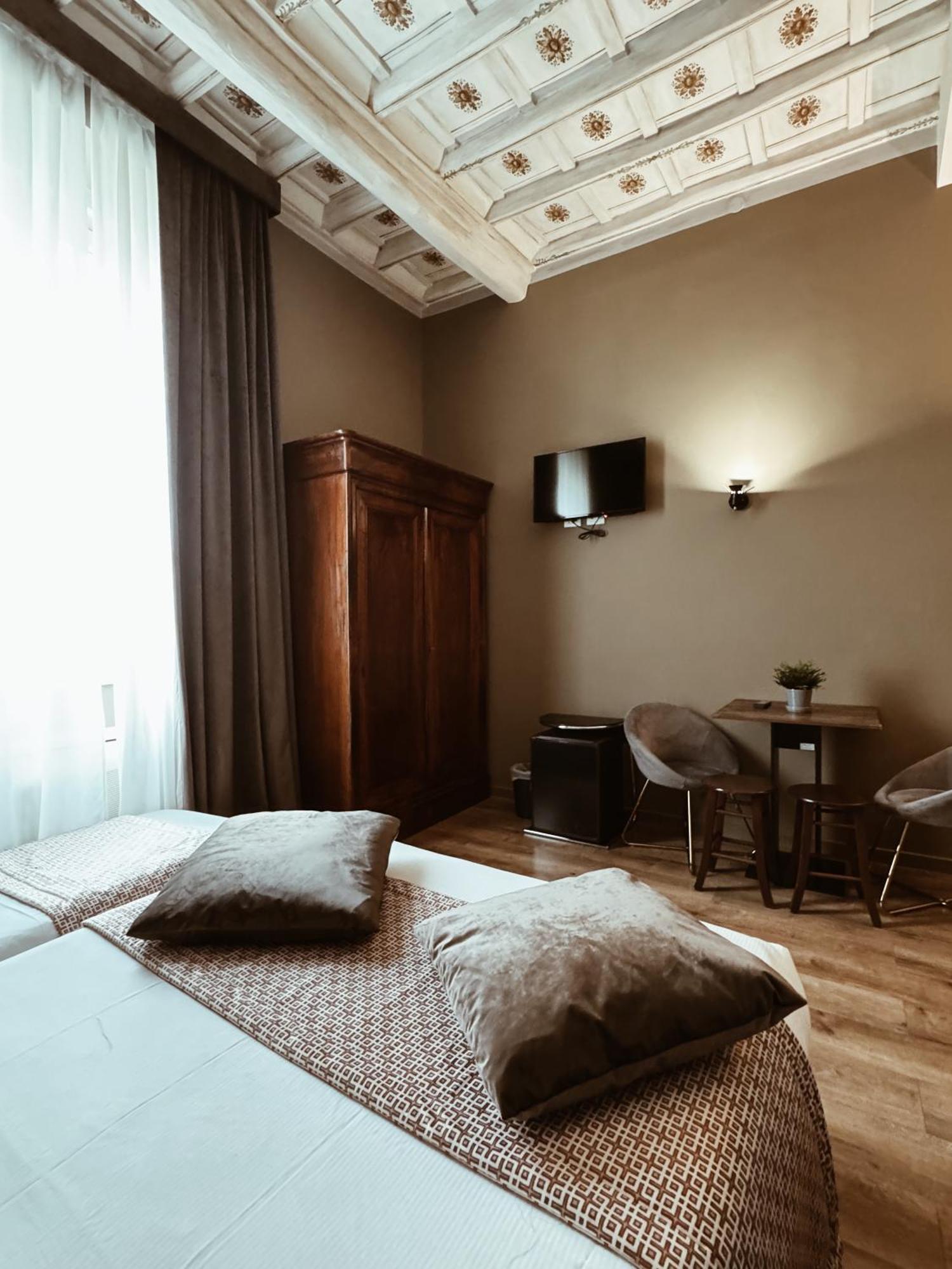 Luxury Quadruple Room,1746852445:JPEG
