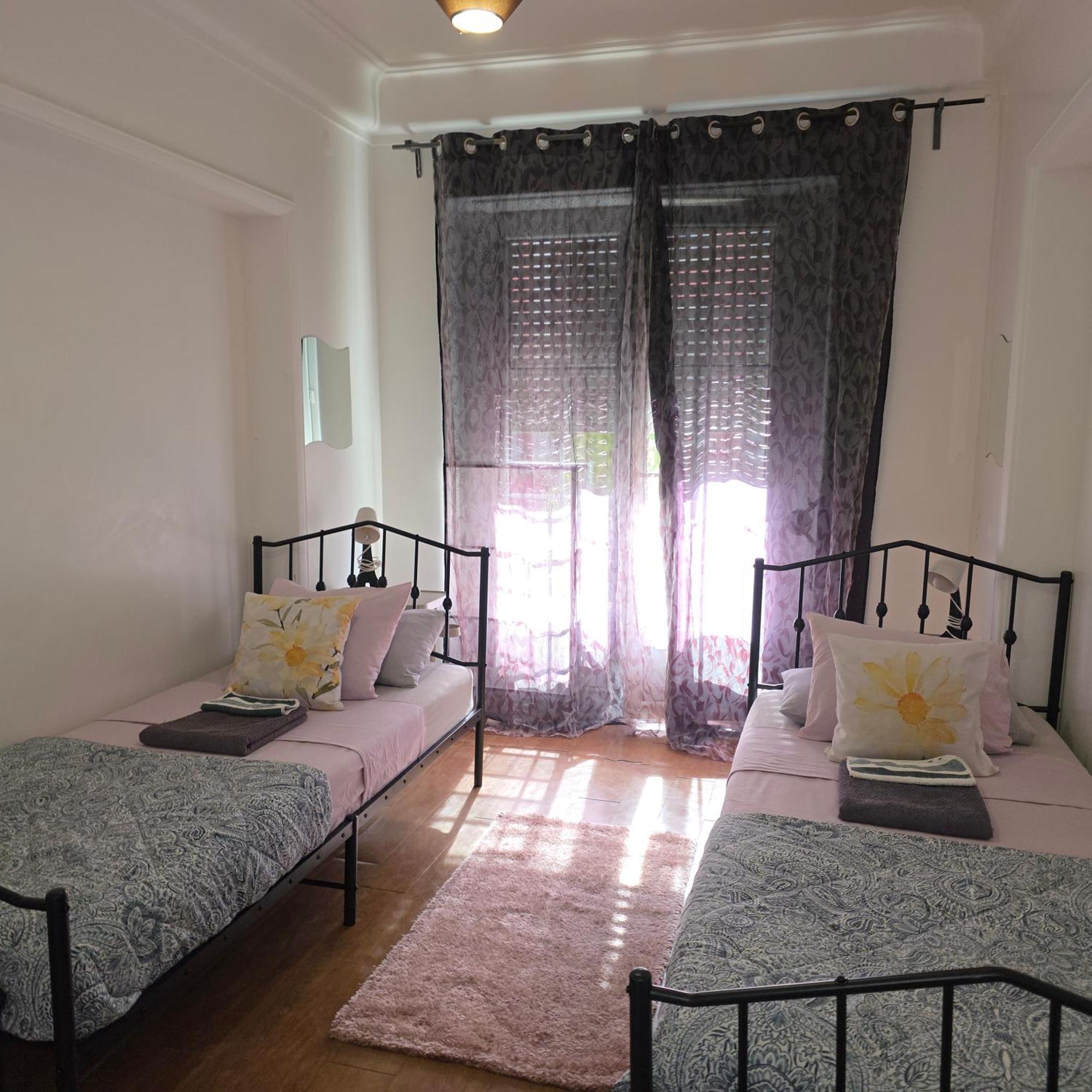 Twin Room,1746946772:JPEG