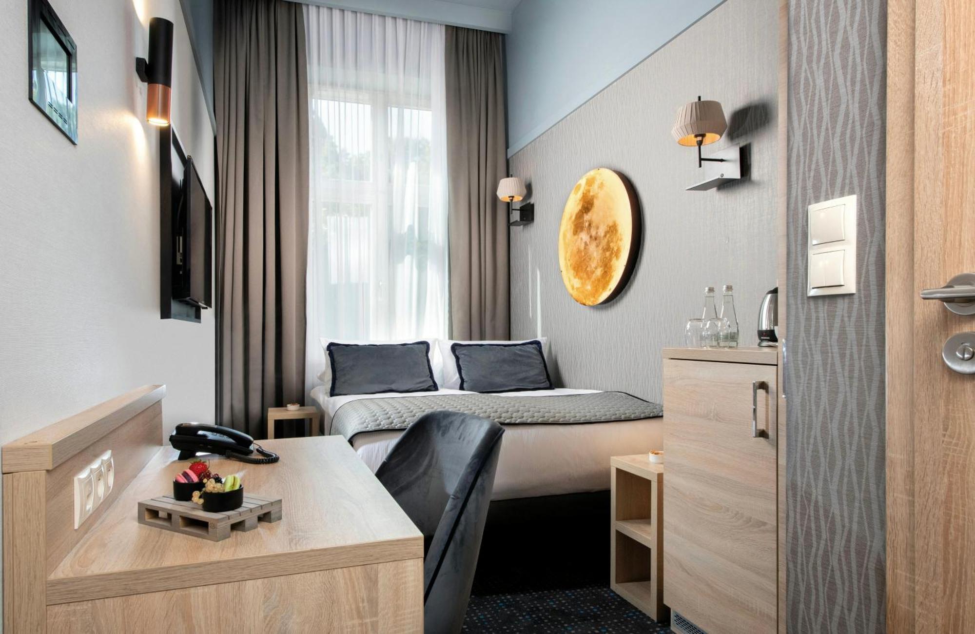 Single Room,1746988858:JPEG