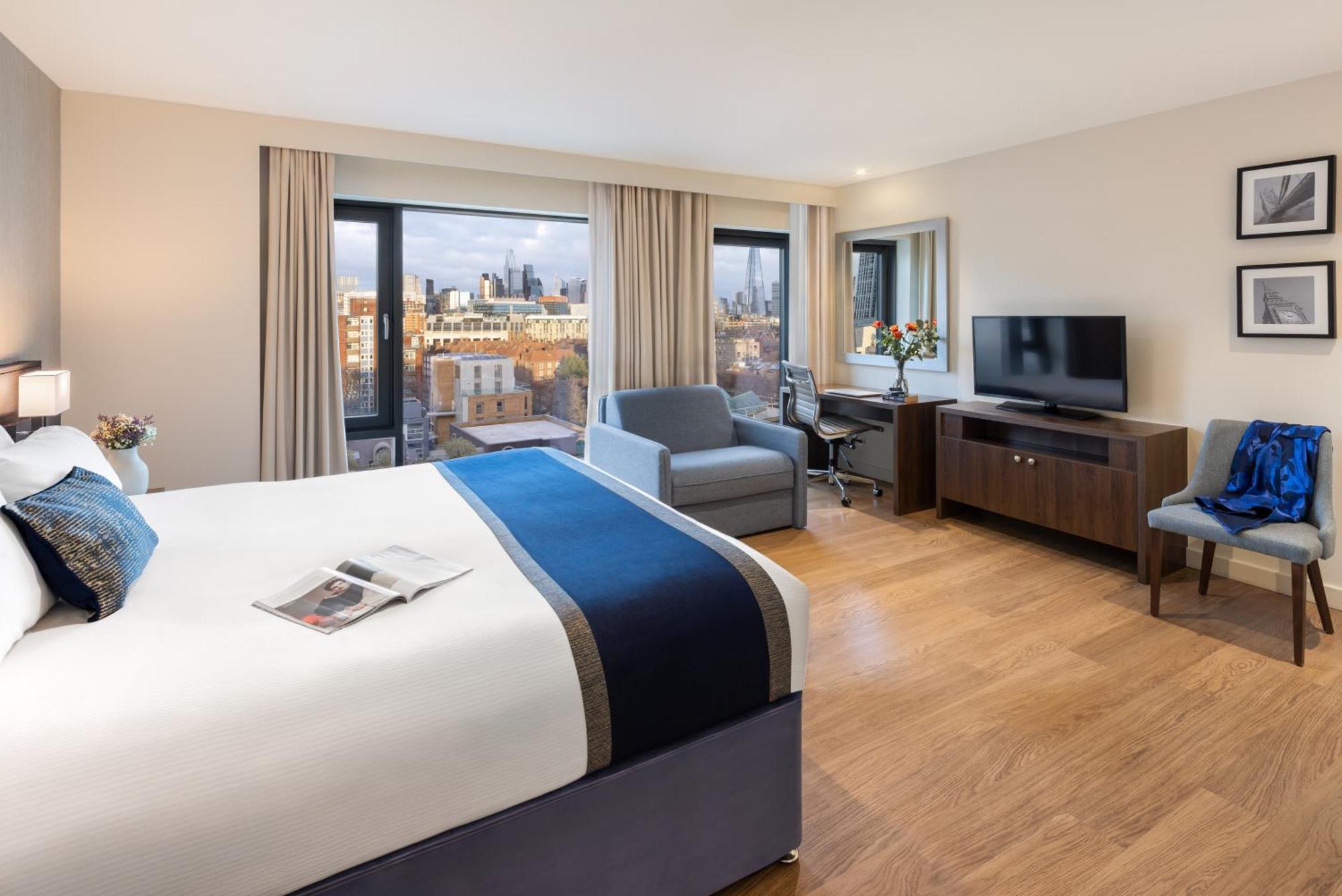 Premium Studio City View 1 King Bed