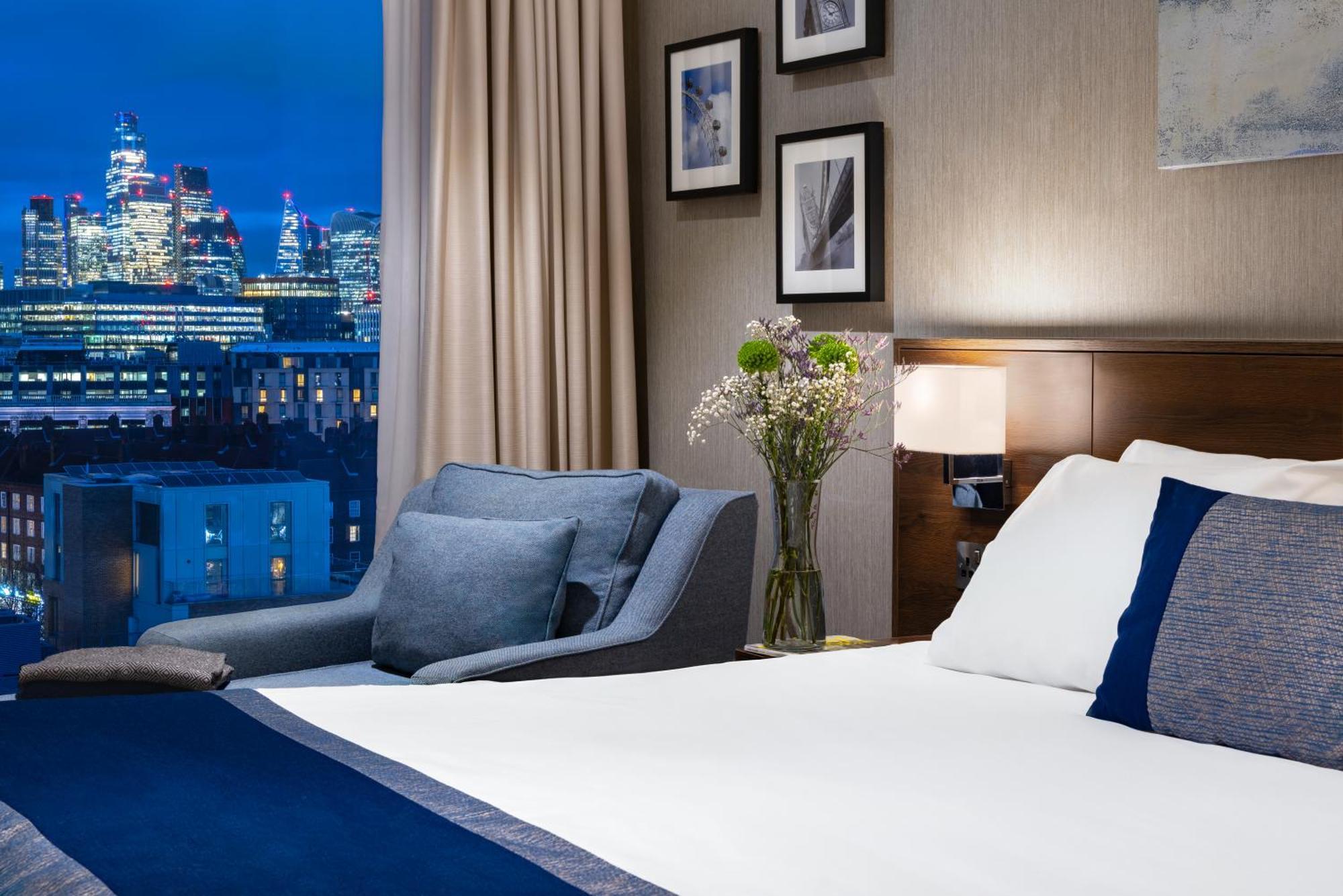 Premium Room City View 1 King Bed