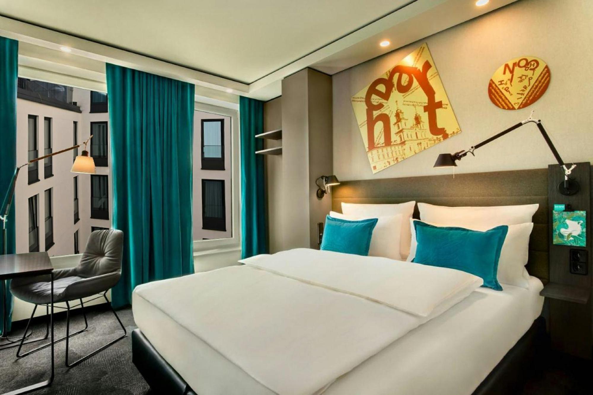 Standard Room,1747081815:JPEG