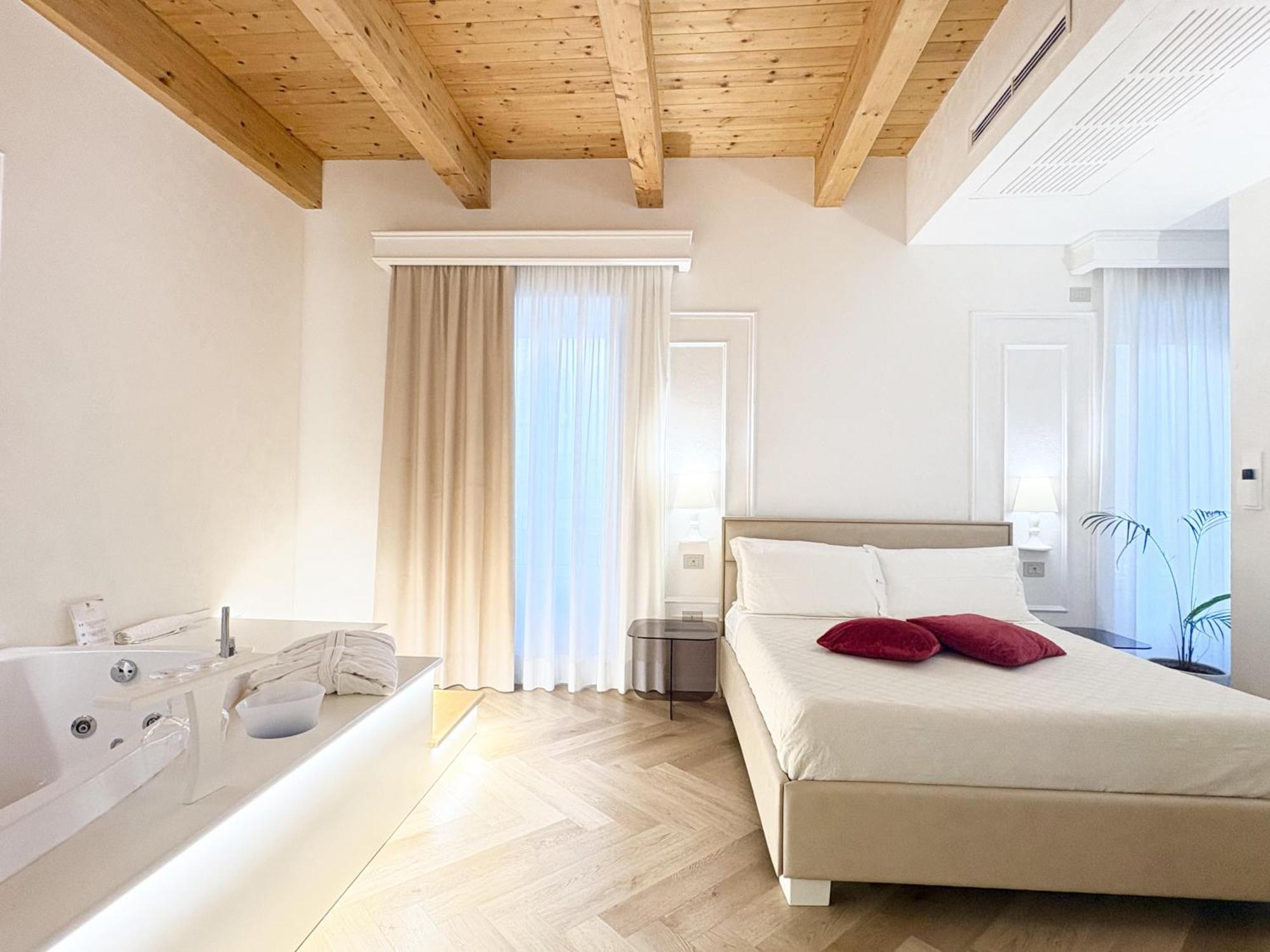 Superior Queen Room
