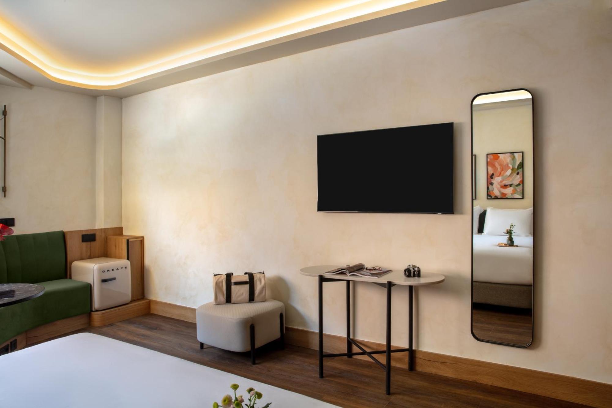 Superior Double Room,1768508459:JPEG