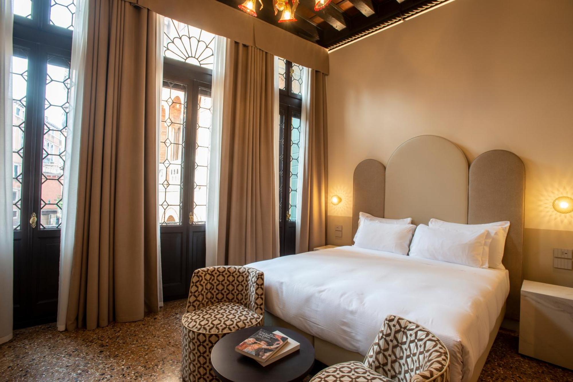 Junior Suite con Vista Canale