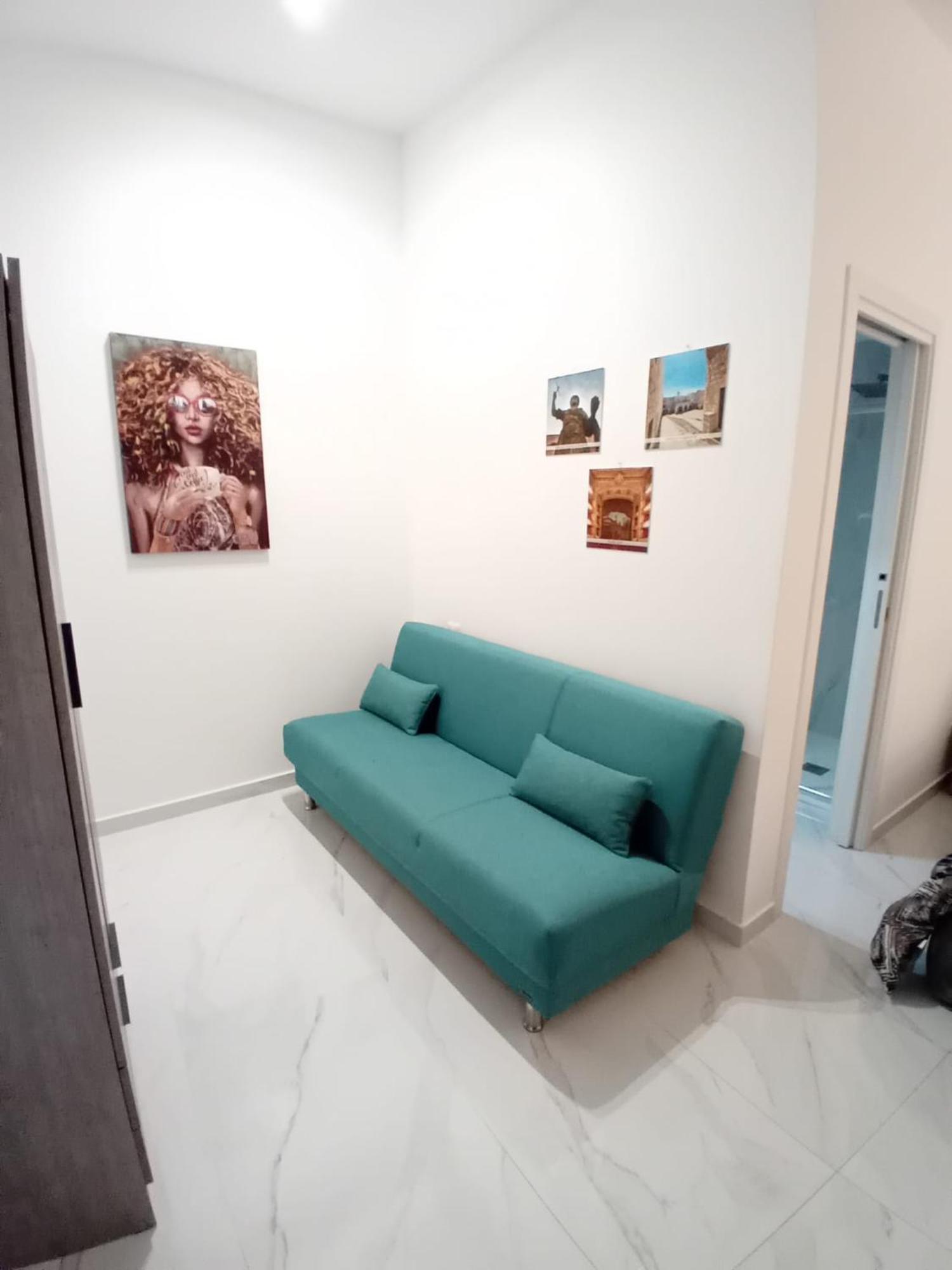 Deluxe Room,1749773311:JPEG