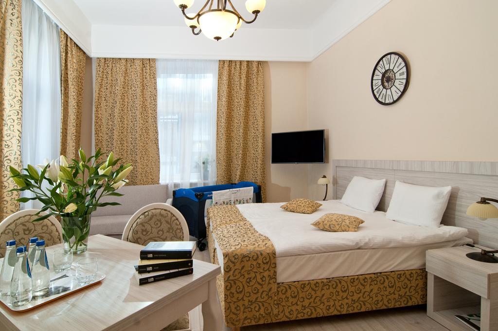 Monolocale con Divano-Letto