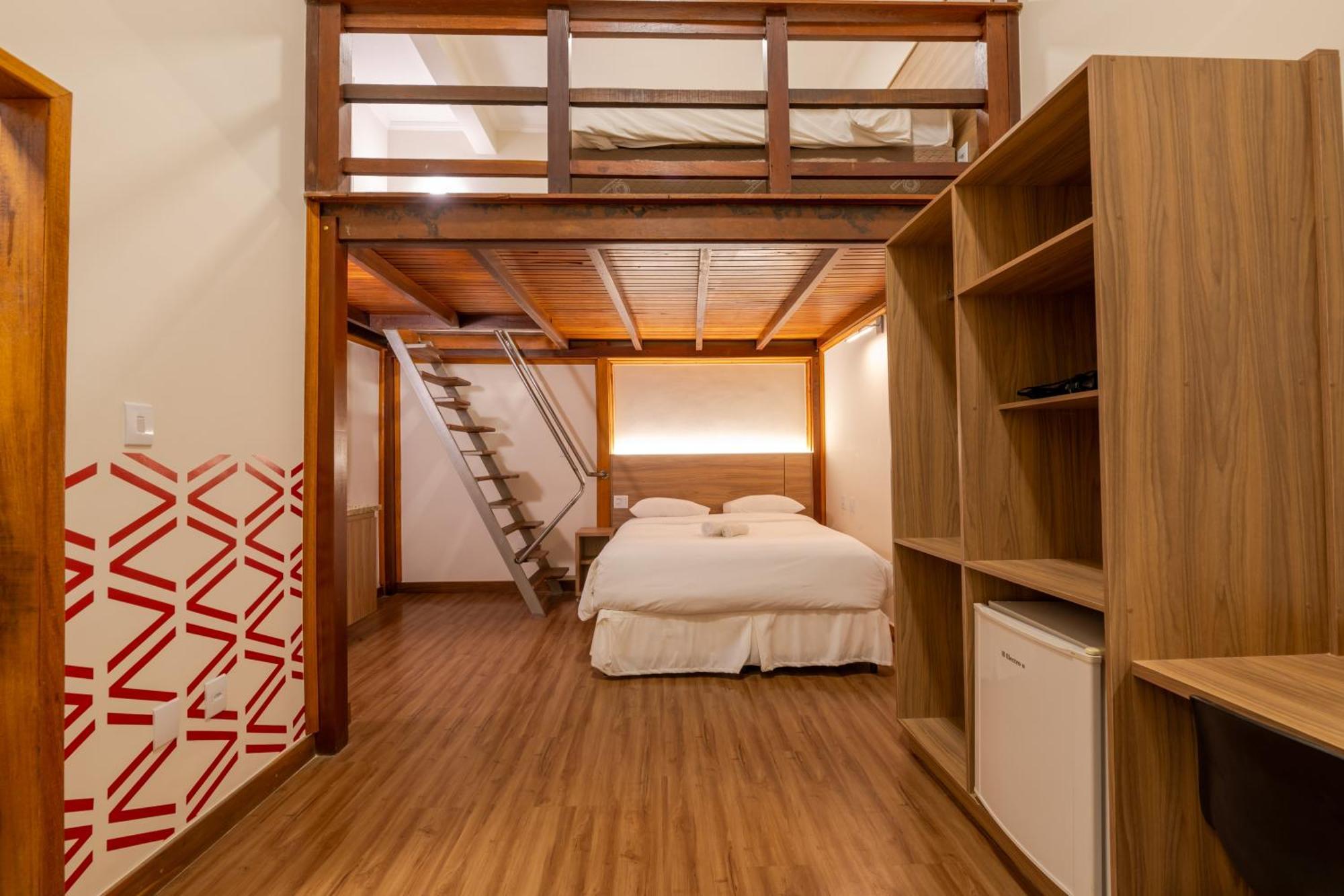 Deluxe Quadruple Room,1756454300:JPEG