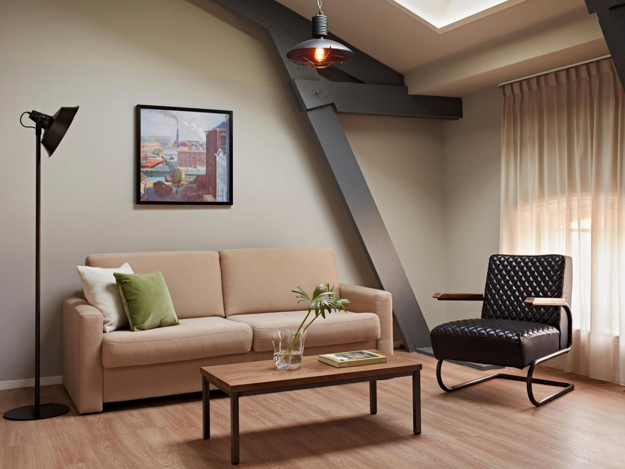 Extra Large Studio Kitchen Sofa Bed,1756491384:JPEG