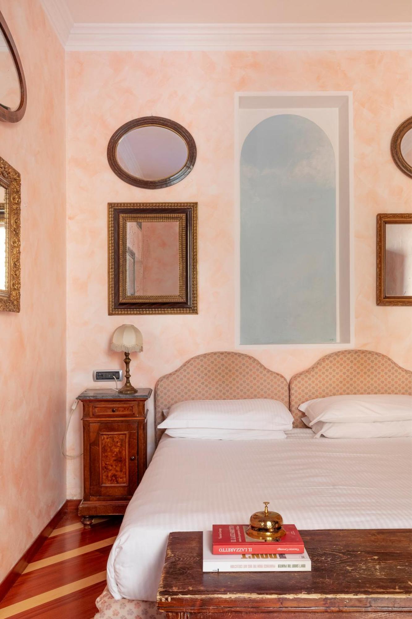Superior Double Room,1756501951:JPEG