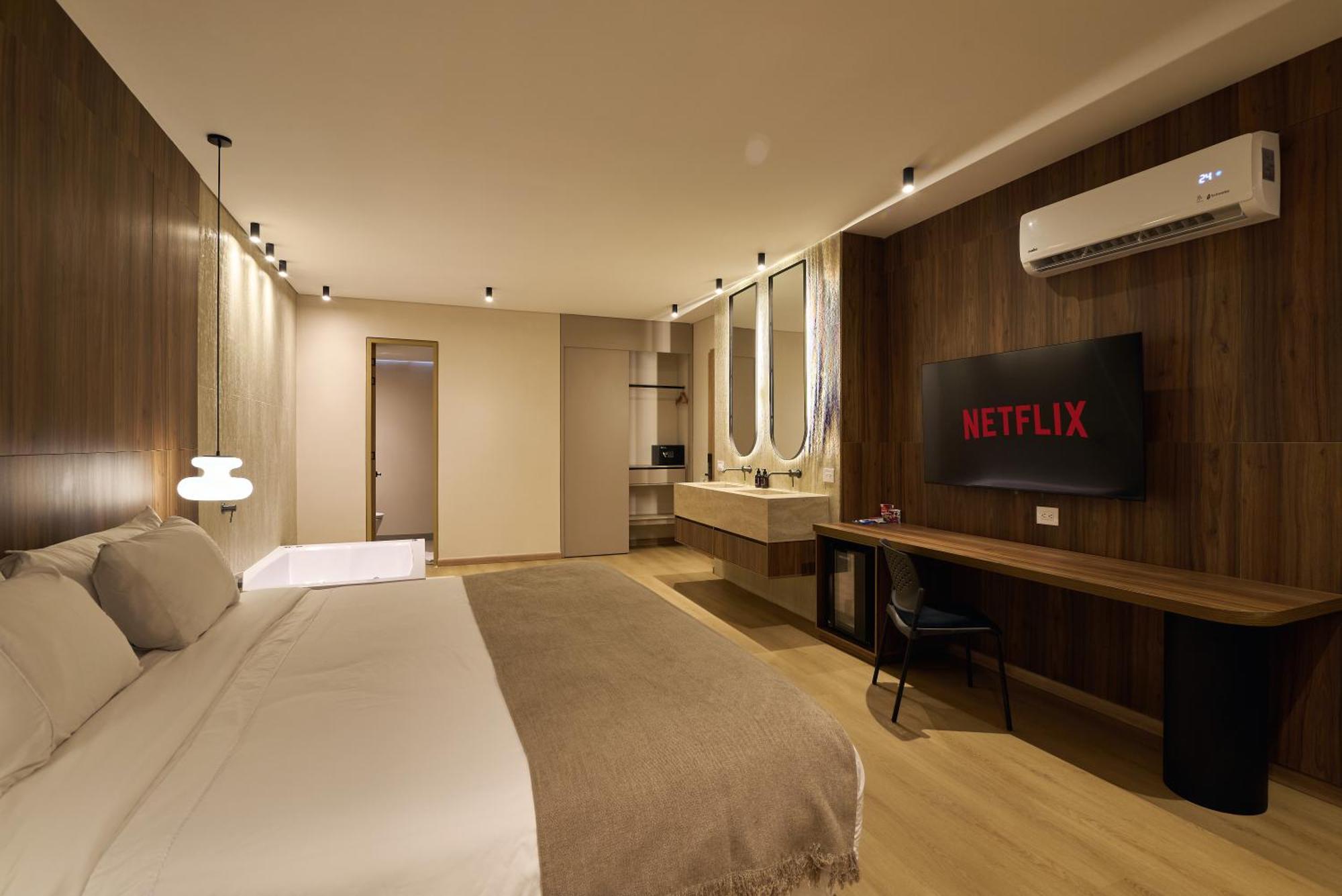 Junior Suite,1756528281:JPEG
