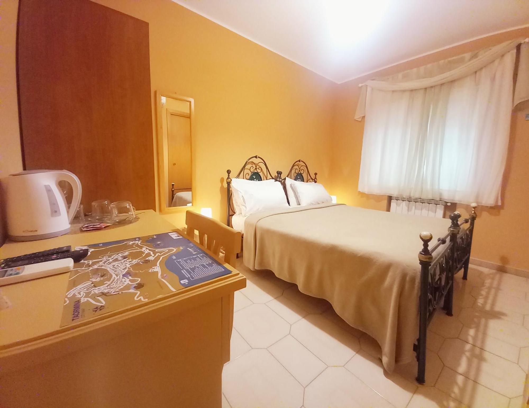 Single Room,1756532541:JPEG
