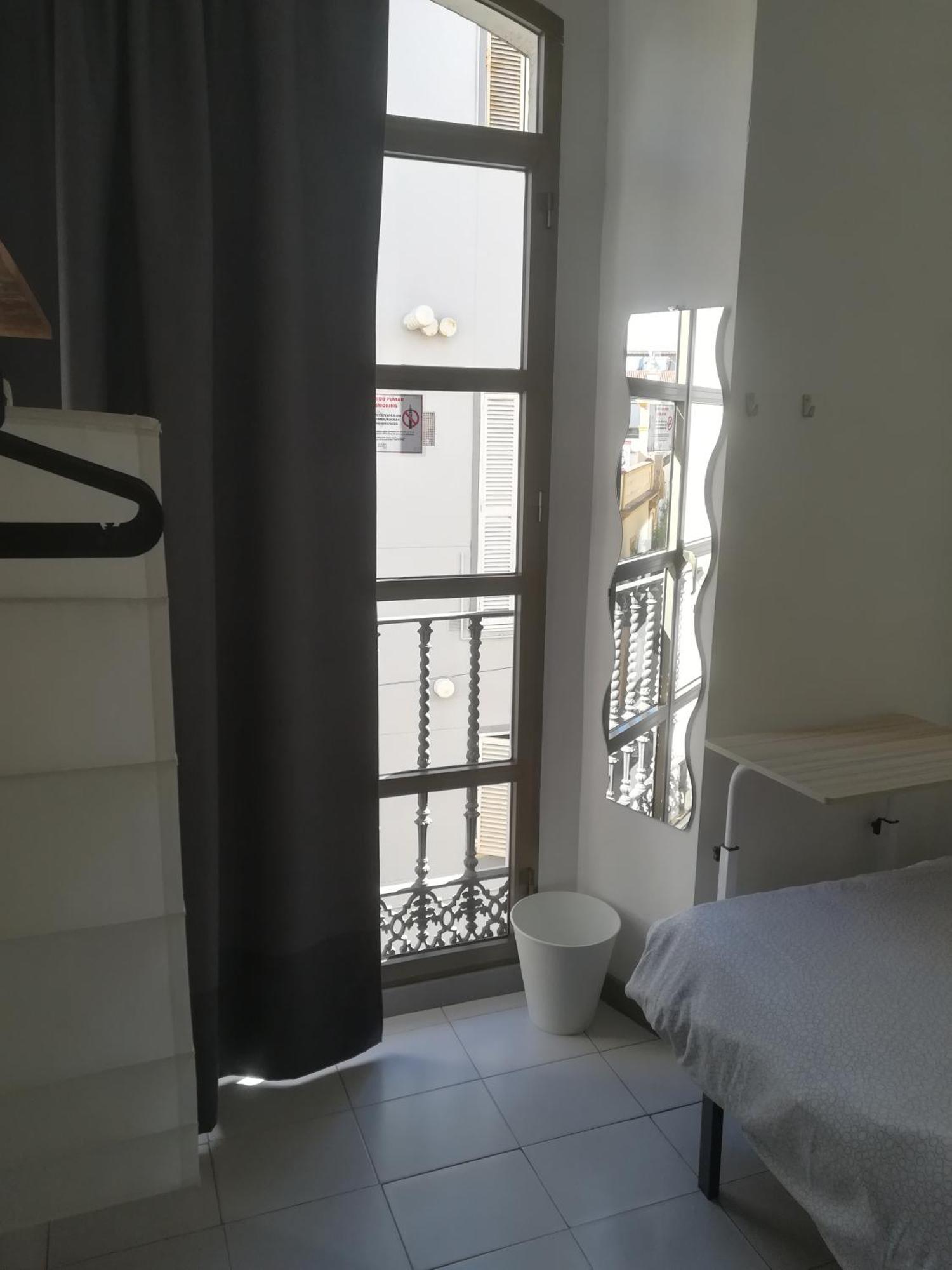 Single Room,1756547252:JPEG