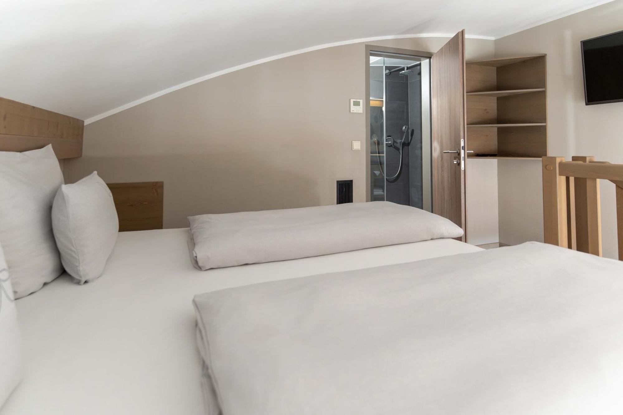 Studio Split Level Cocoon Chalet,1756584914:JPEG