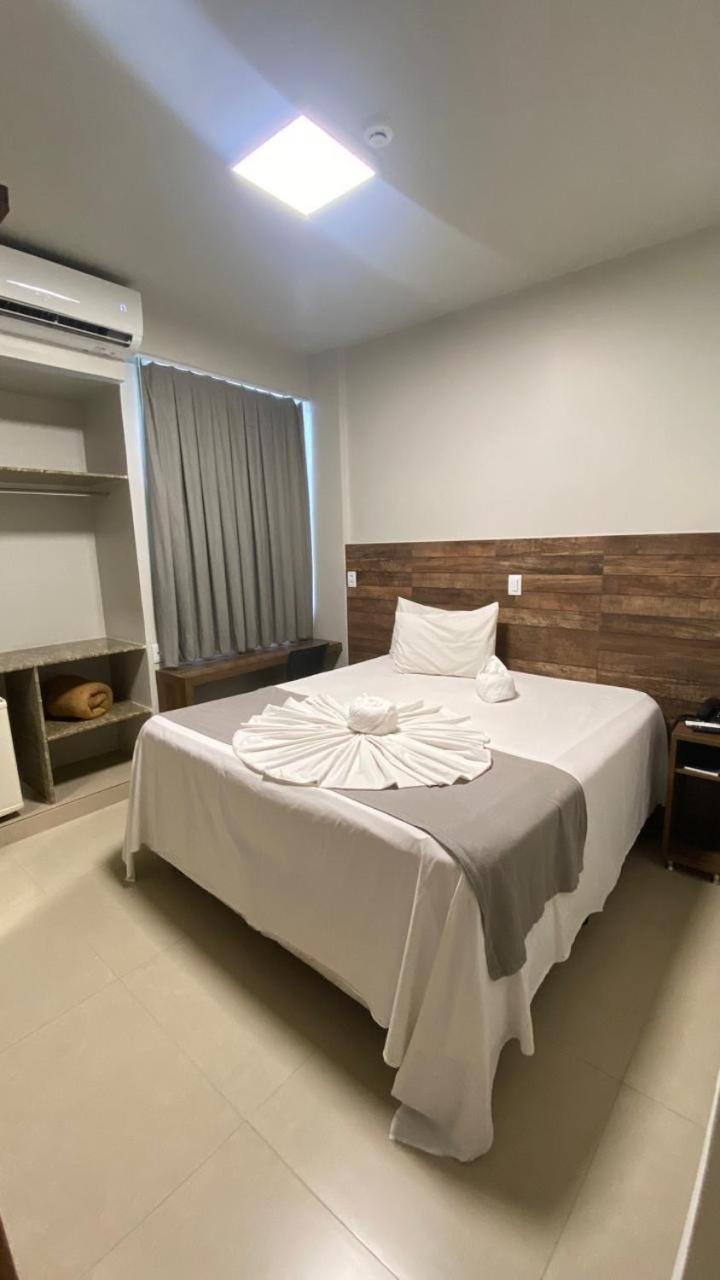 Family Room,1756588104:JPEG