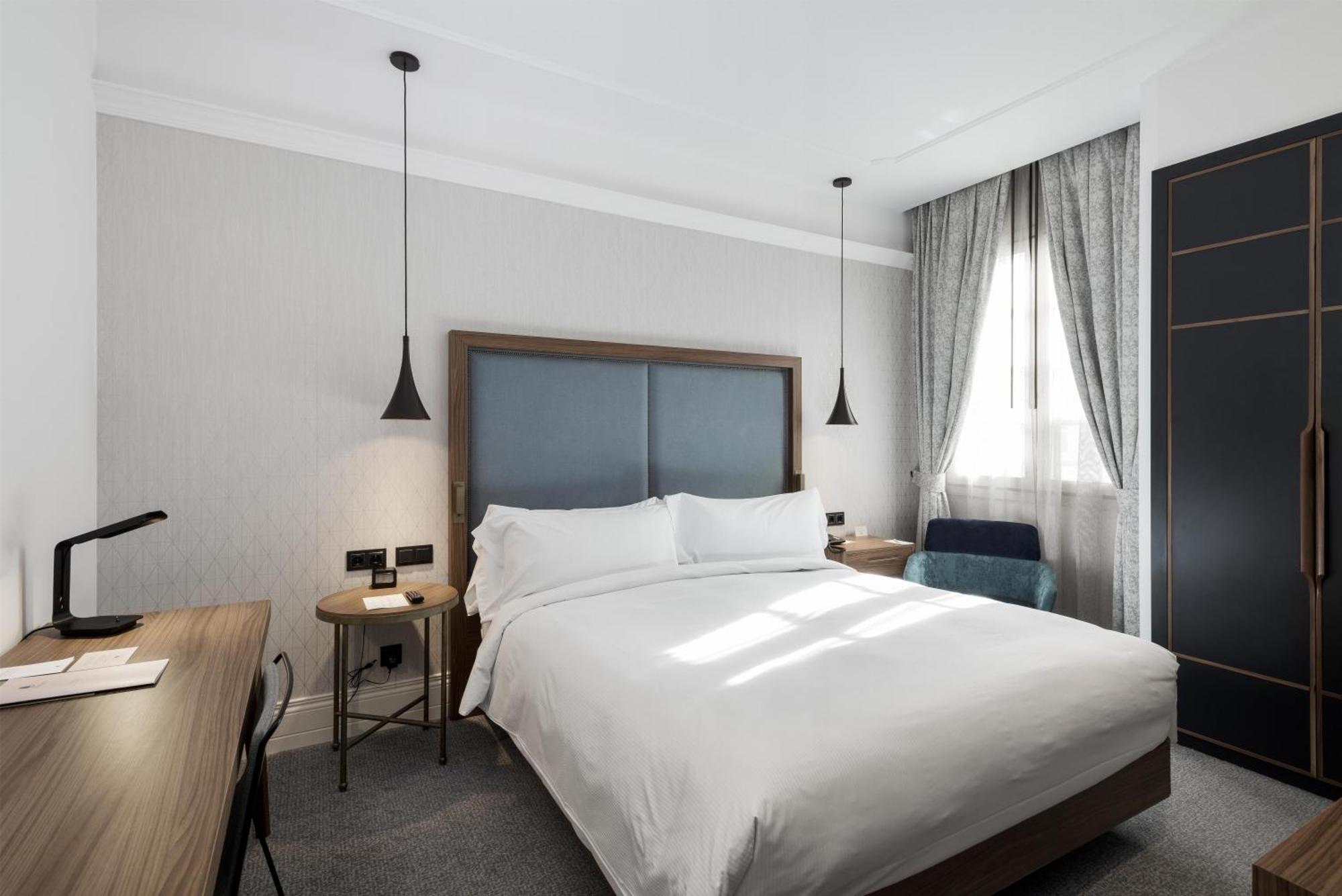 King Guest Room