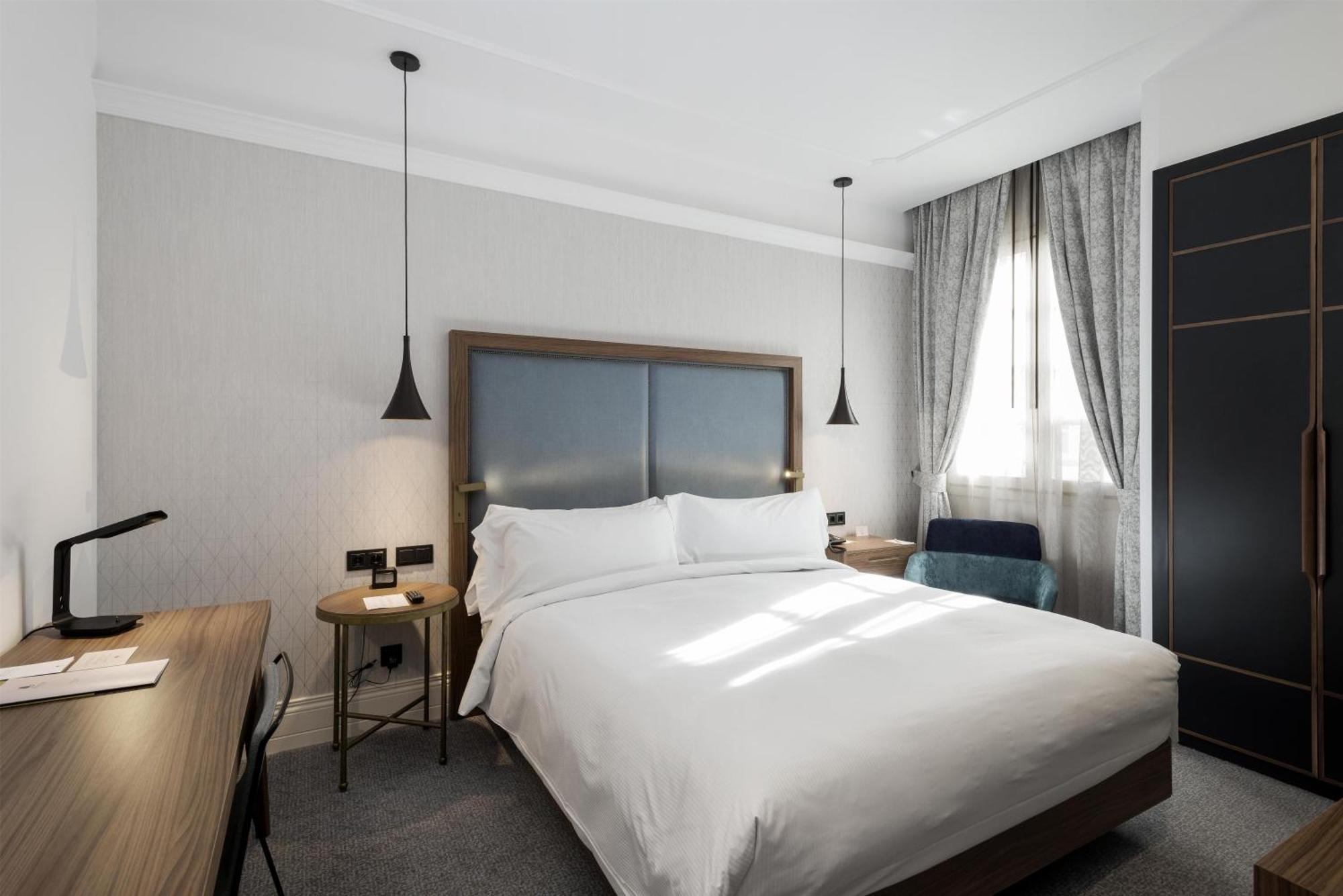 King Guest Room