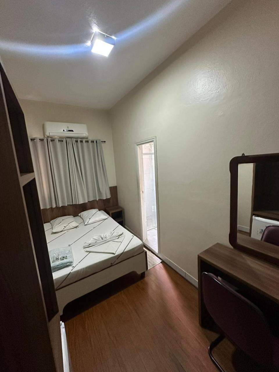 Standard Suite,1756661079:JPEG
