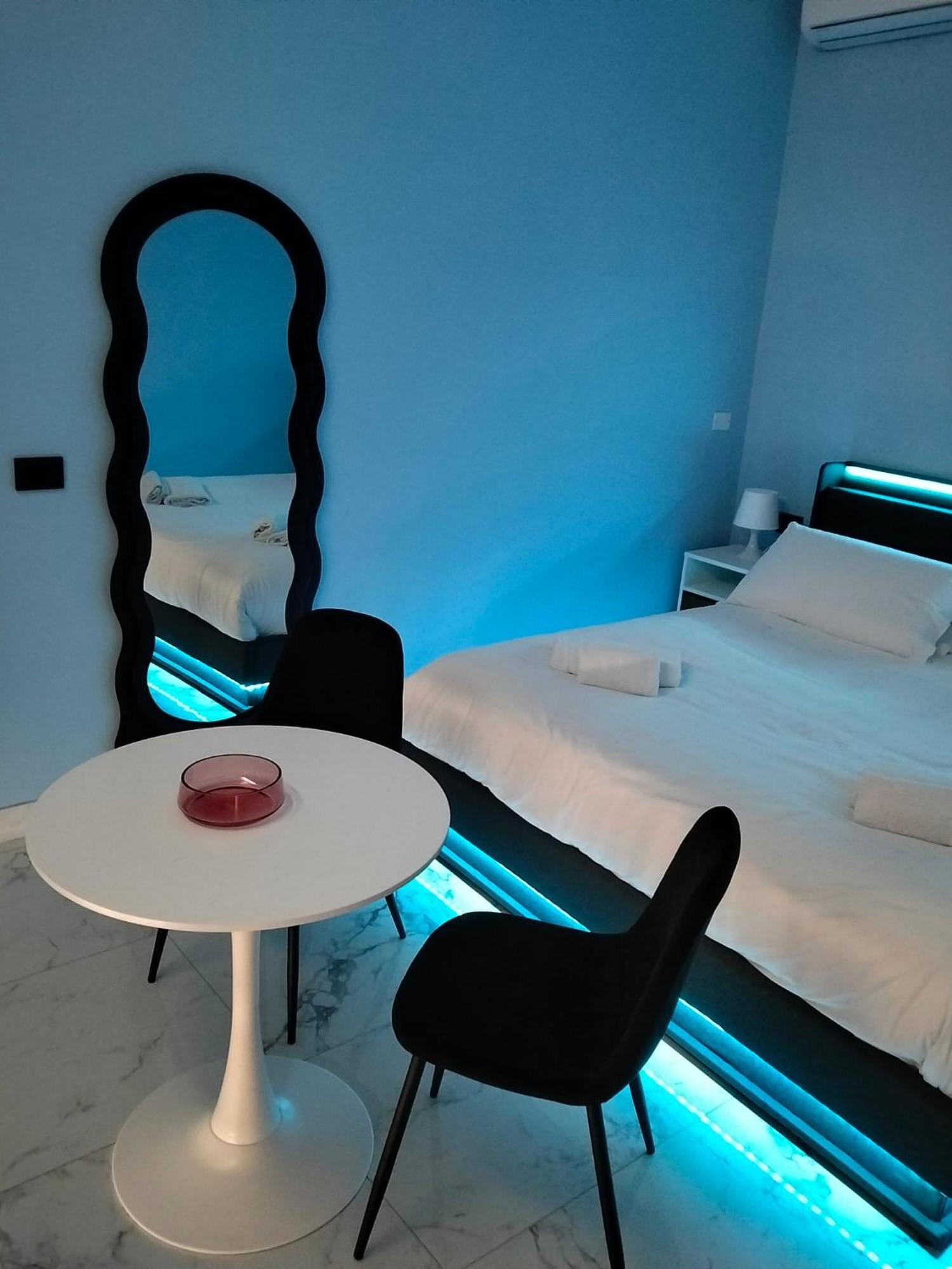 Double Room,1766225054:JPEG