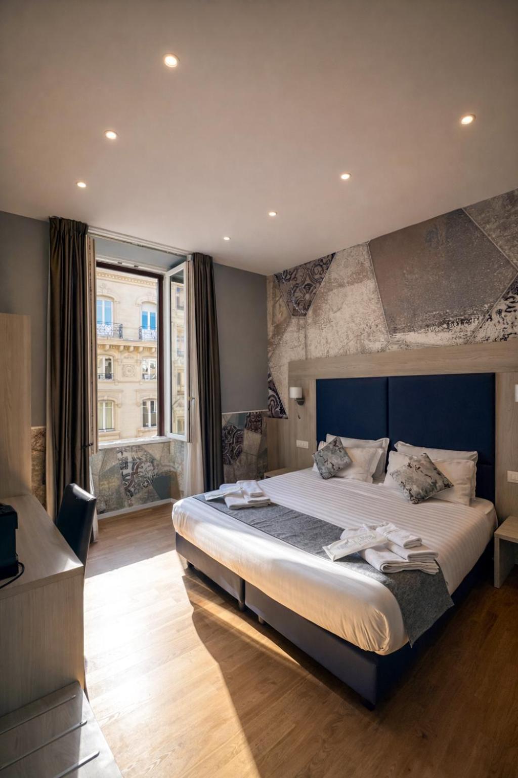 Deluxe Double Room,1756796276:JPEG
