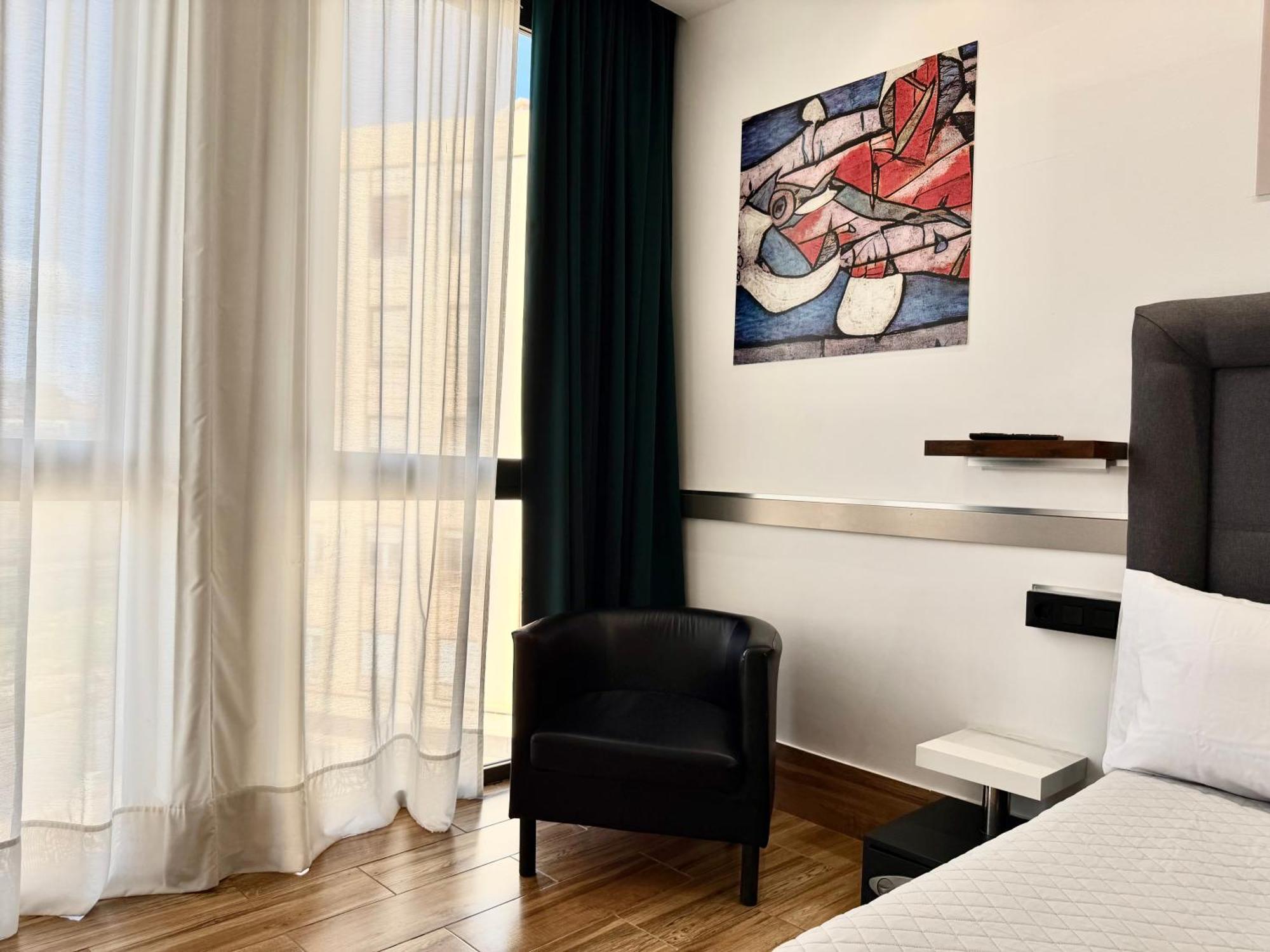 Suite City View
