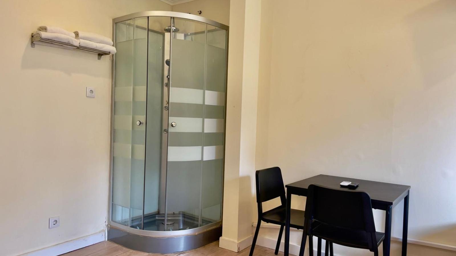Basic Triple Room,1756988305:JPEG